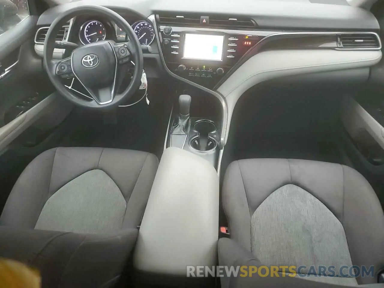 8 fotografías del automóvil dañado 4T1B11HK0KU218237 TOYOTA CAMRY 2019