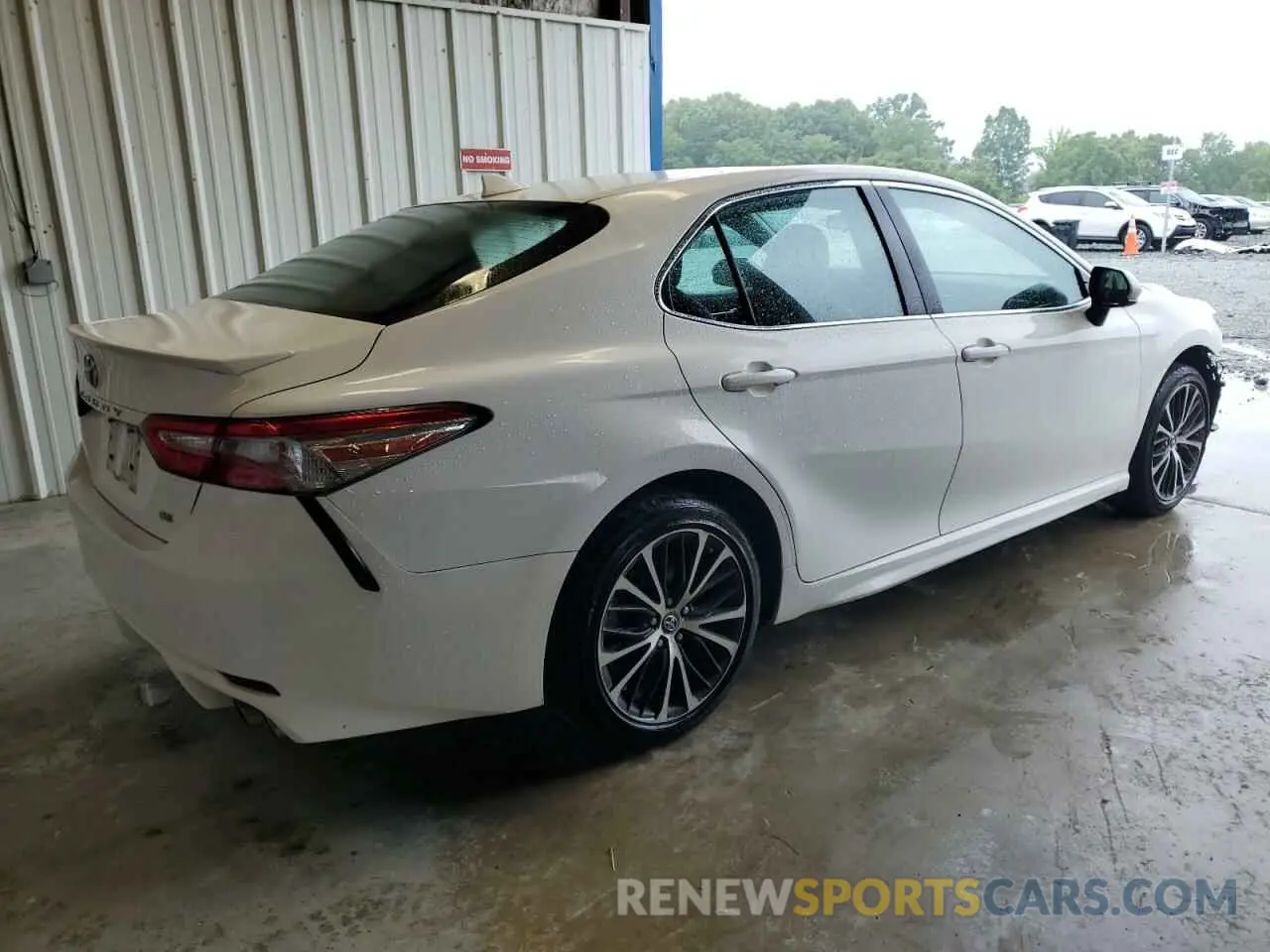 3 fotografías del automóvil dañado 4T1B11HK0KU229416 TOYOTA CAMRY 2019