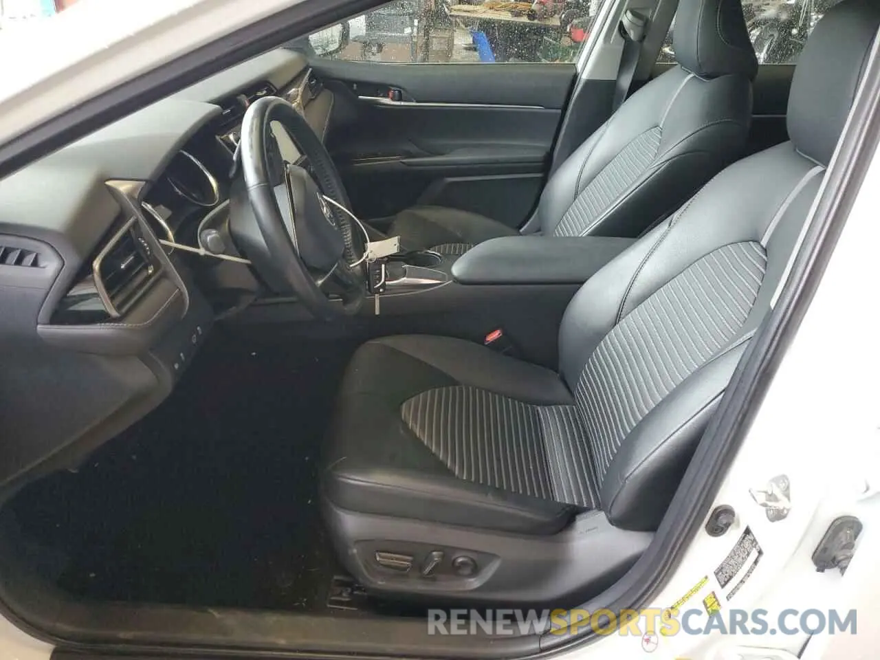 7 fotografías del automóvil dañado 4T1B11HK0KU229416 TOYOTA CAMRY 2019