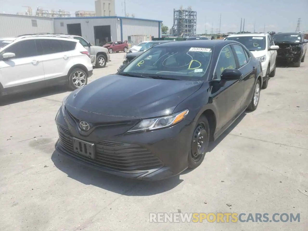 2 fotografías del automóvil dañado 4T1B11HK0KU236687 TOYOTA CAMRY 2019