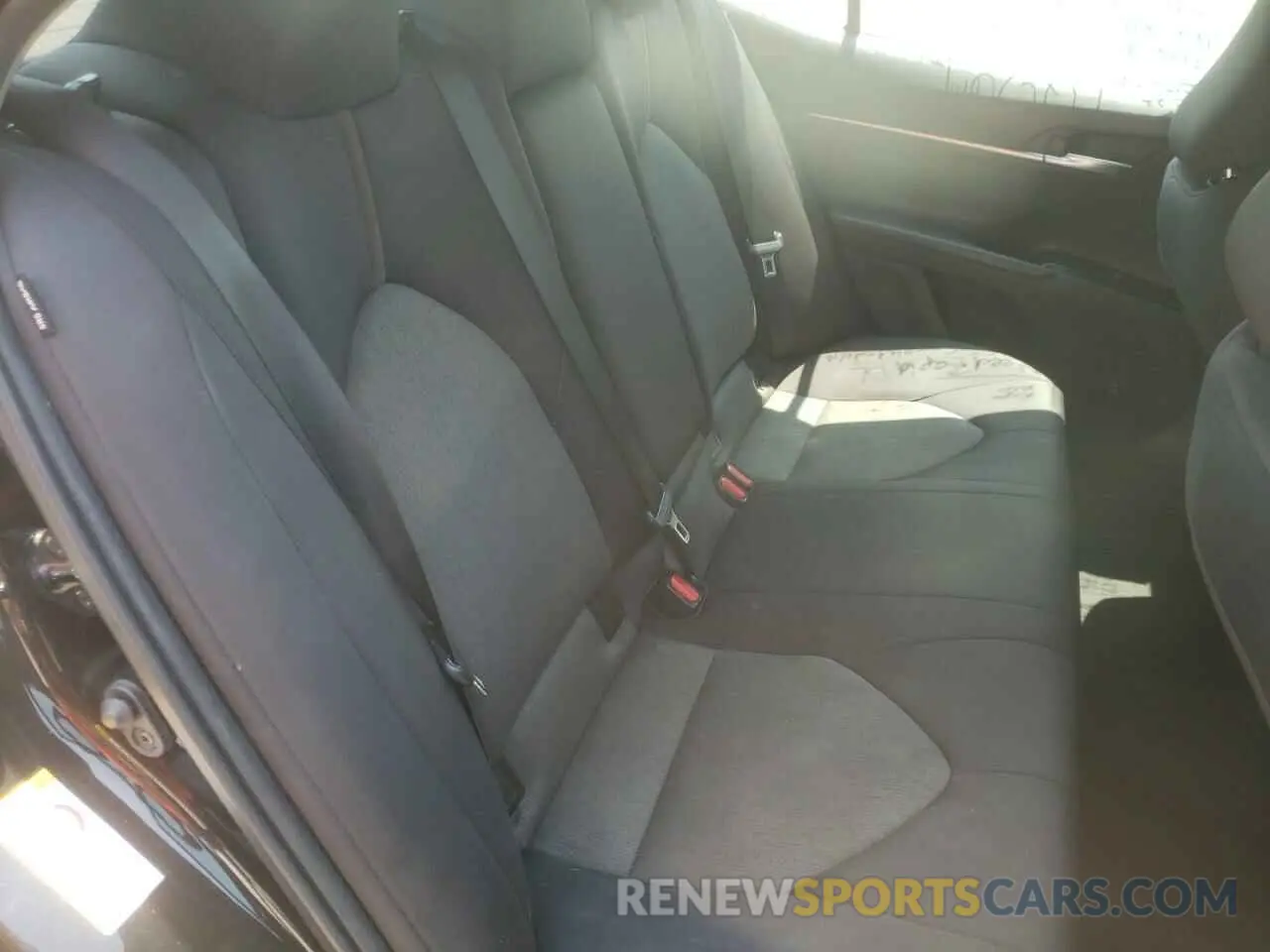 6 fotografías del automóvil dañado 4T1B11HK0KU236687 TOYOTA CAMRY 2019