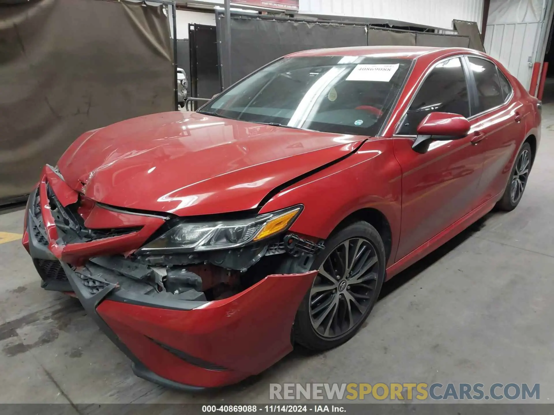 2 fotografías del automóvil dañado 4T1B11HK0KU240500 TOYOTA CAMRY 2019