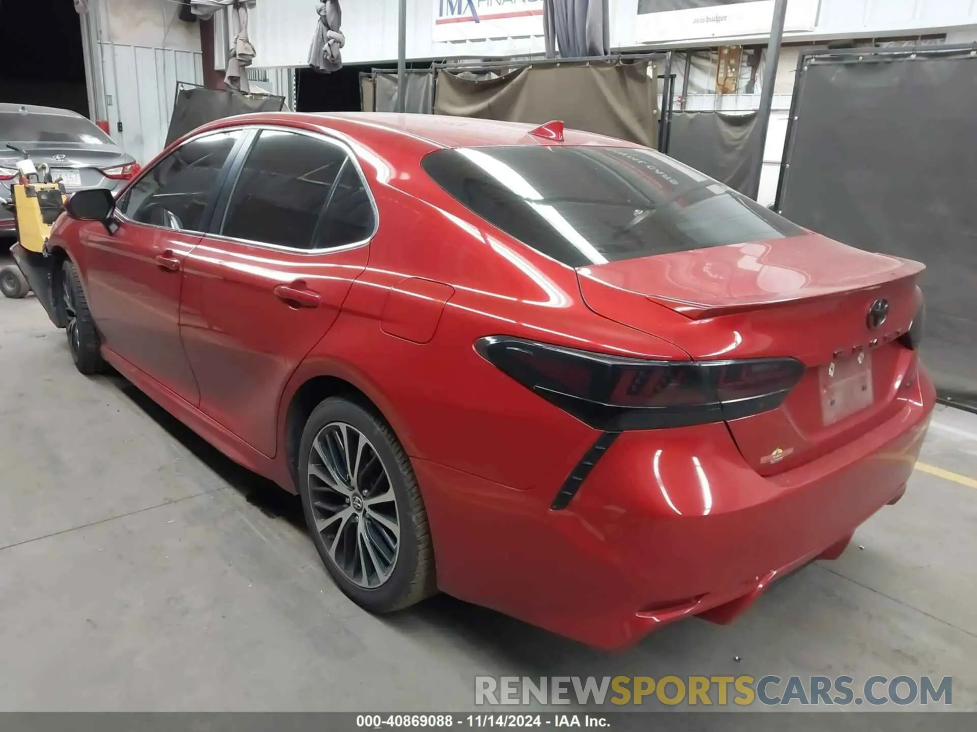 3 fotografías del automóvil dañado 4T1B11HK0KU240500 TOYOTA CAMRY 2019
