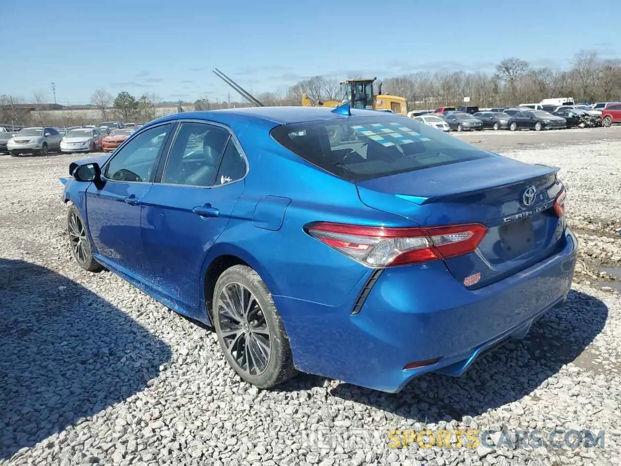 2 fotografías del automóvil dañado 4T1B11HK0KU242327 TOYOTA CAMRY 2019