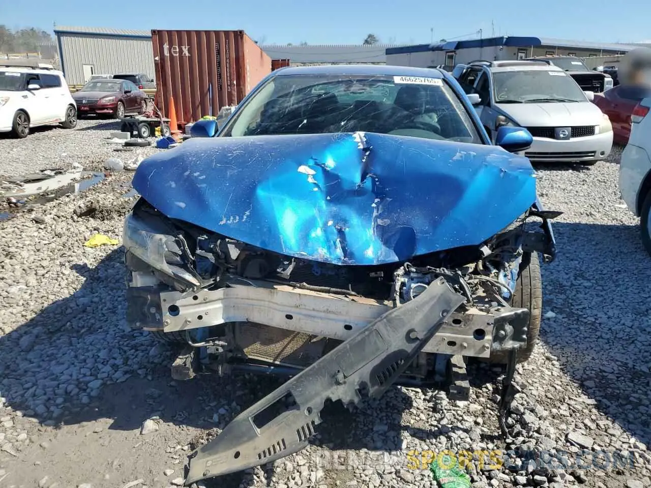5 fotografías del automóvil dañado 4T1B11HK0KU242327 TOYOTA CAMRY 2019