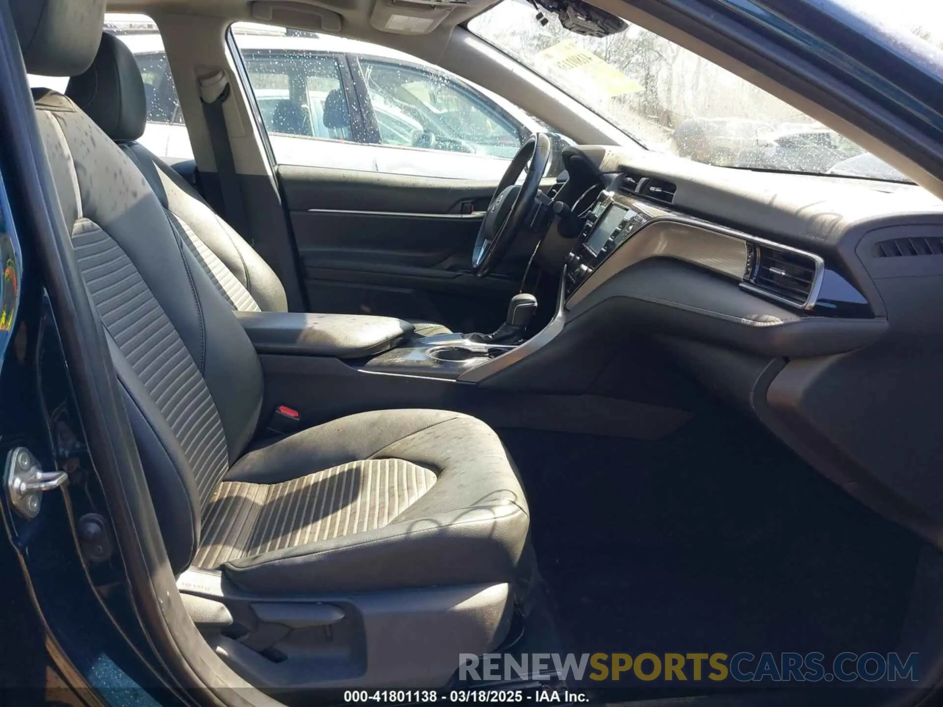 4 fotografías del automóvil dañado 4T1B11HK0KU250802 TOYOTA CAMRY 2019