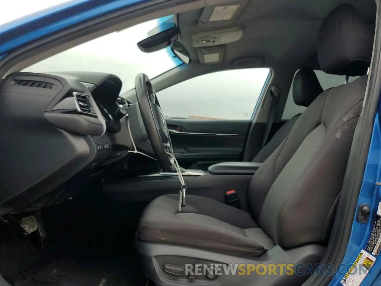 7 fotografías del automóvil dañado 4T1B11HK0KU263680 TOYOTA CAMRY 2019