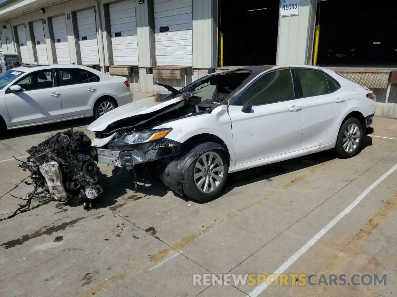 1 fotografías del automóvil dañado 4T1B11HK0KU265736 TOYOTA CAMRY 2019