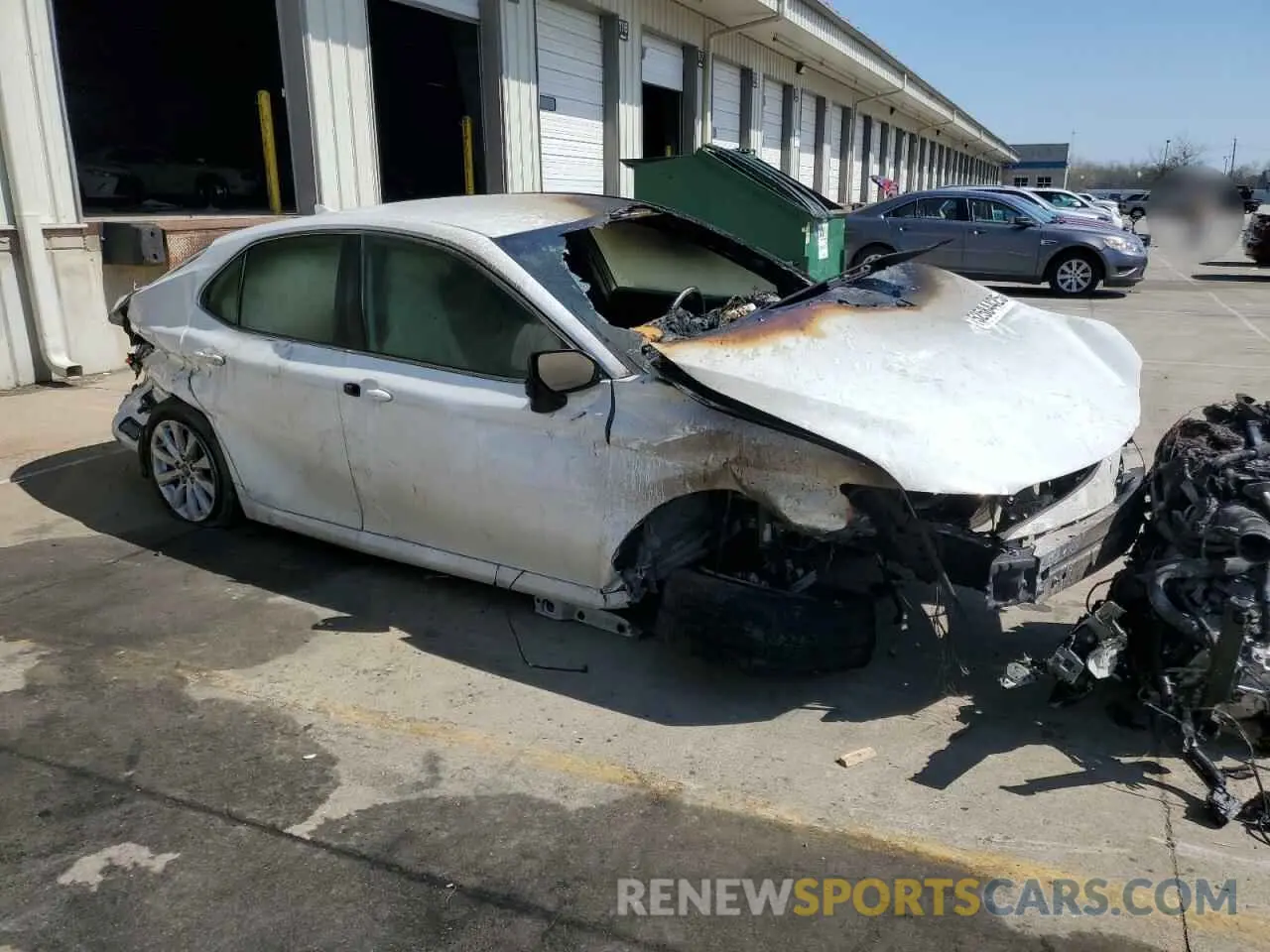 4 fotografías del automóvil dañado 4T1B11HK0KU265736 TOYOTA CAMRY 2019
