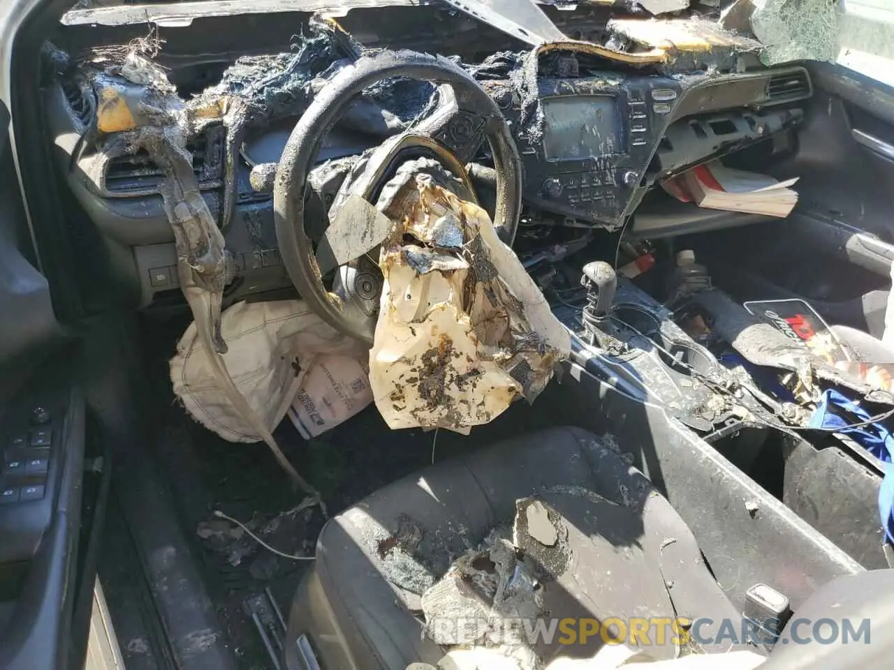 8 fotografías del automóvil dañado 4T1B11HK0KU265736 TOYOTA CAMRY 2019