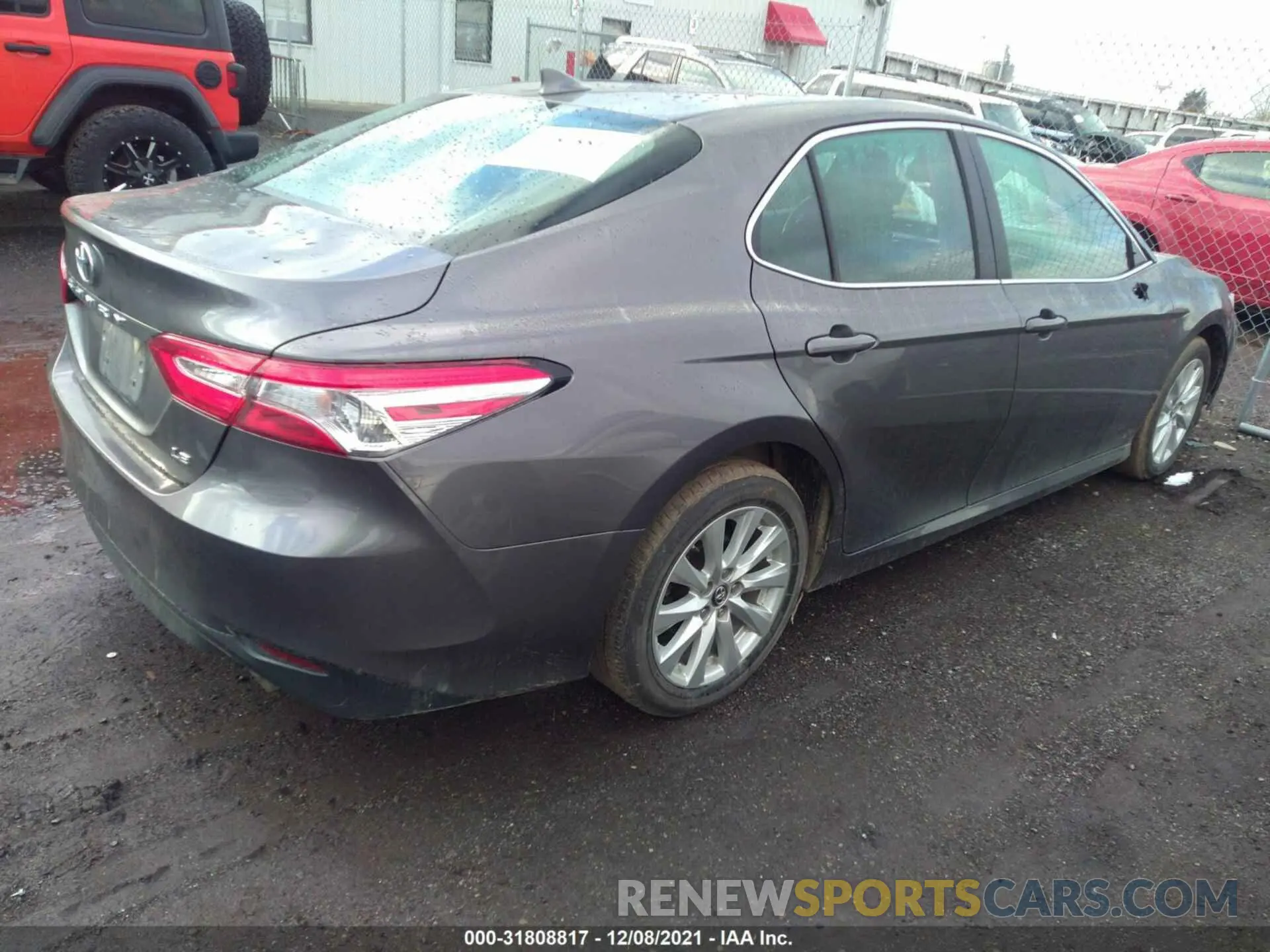 4 fotografías del automóvil dañado 4T1B11HK0KU266028 TOYOTA CAMRY 2019