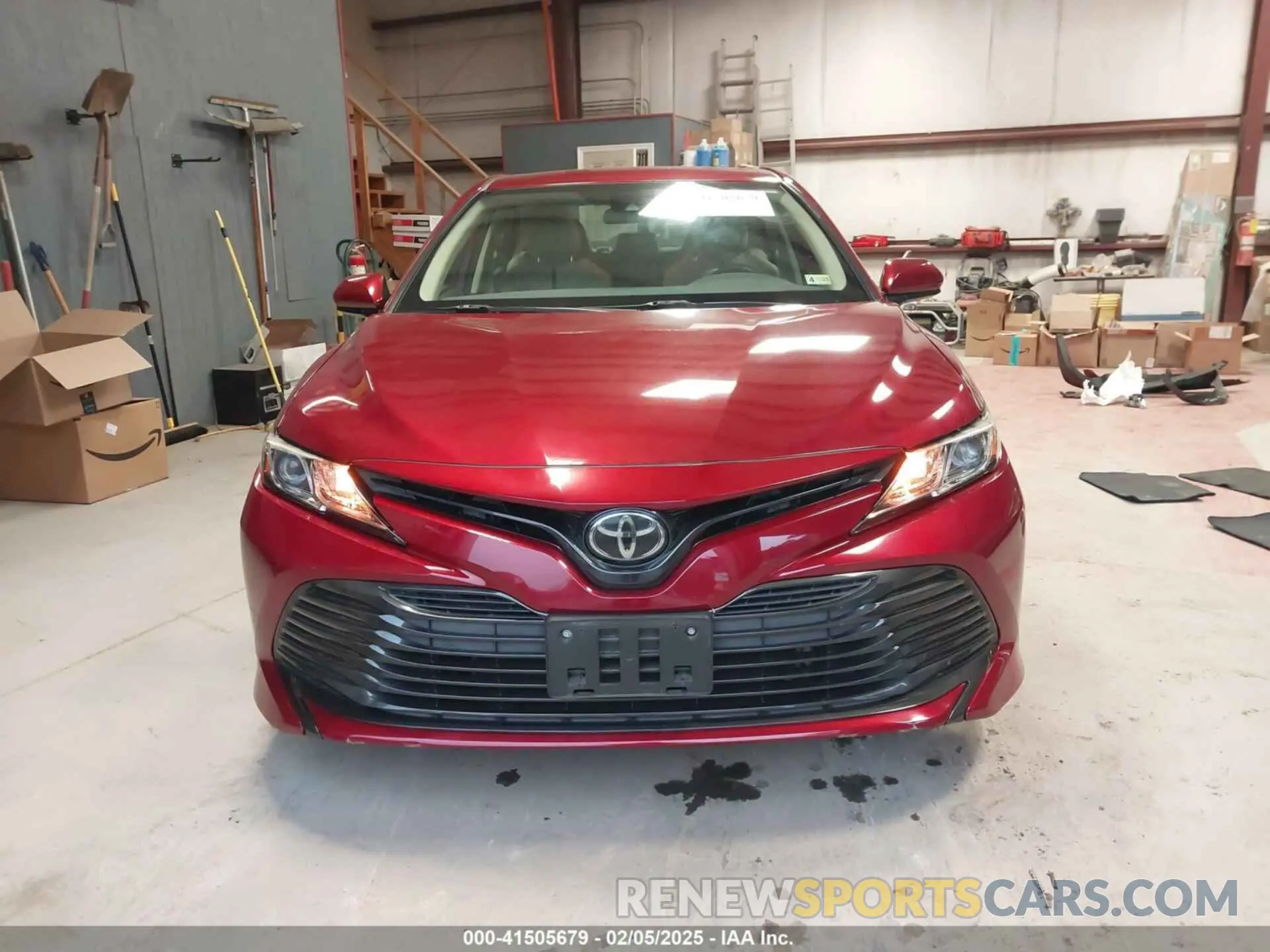 12 fotografías del automóvil dañado 4T1B11HK0KU268071 TOYOTA CAMRY 2019
