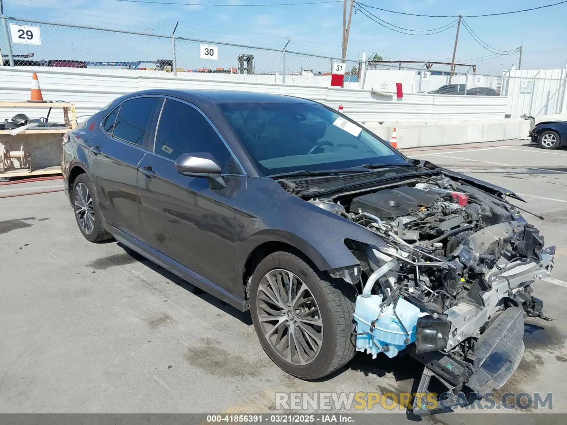 1 fotografías del automóvil dañado 4T1B11HK0KU271438 TOYOTA CAMRY 2019