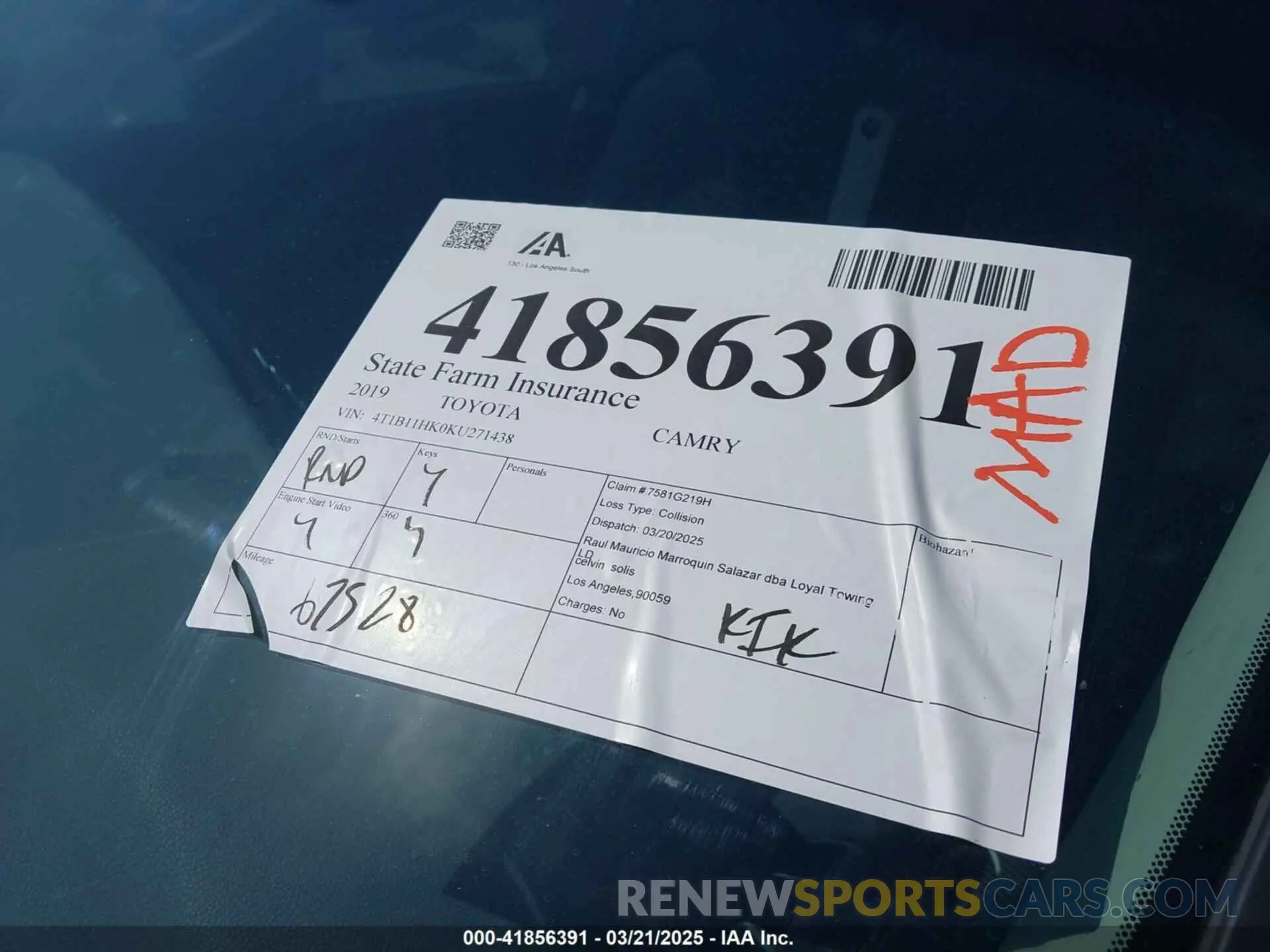 18 fotografías del automóvil dañado 4T1B11HK0KU271438 TOYOTA CAMRY 2019
