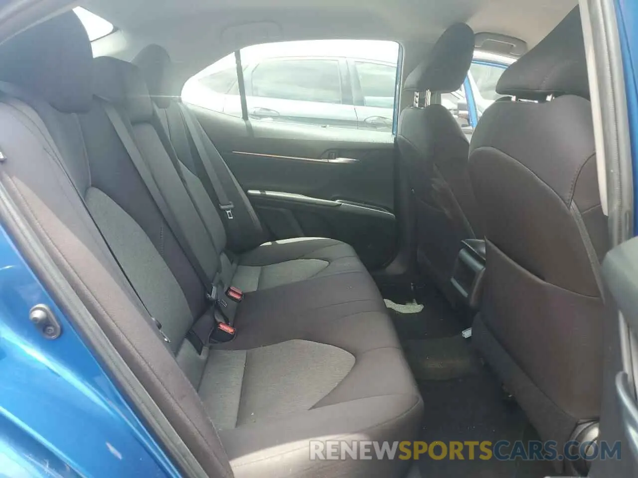 10 fotografías del automóvil dañado 4T1B11HK0KU274307 TOYOTA CAMRY 2019
