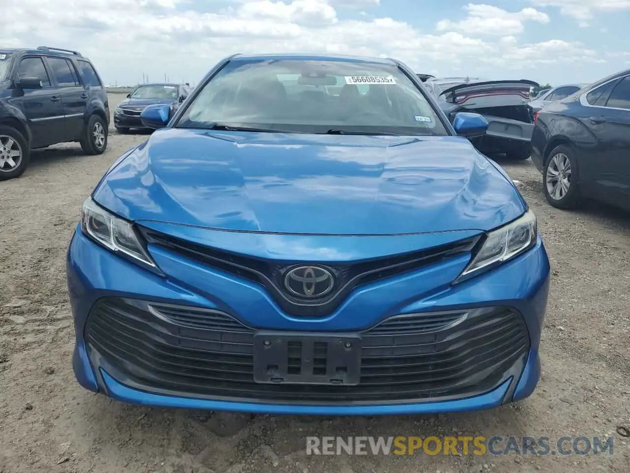 5 fotografías del automóvil dañado 4T1B11HK0KU274307 TOYOTA CAMRY 2019