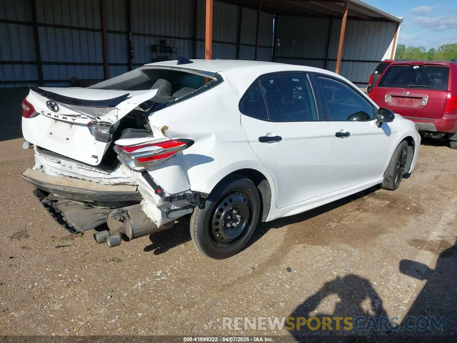 4 fotografías del automóvil dañado 4T1B11HK0KU276378 TOYOTA CAMRY 2019