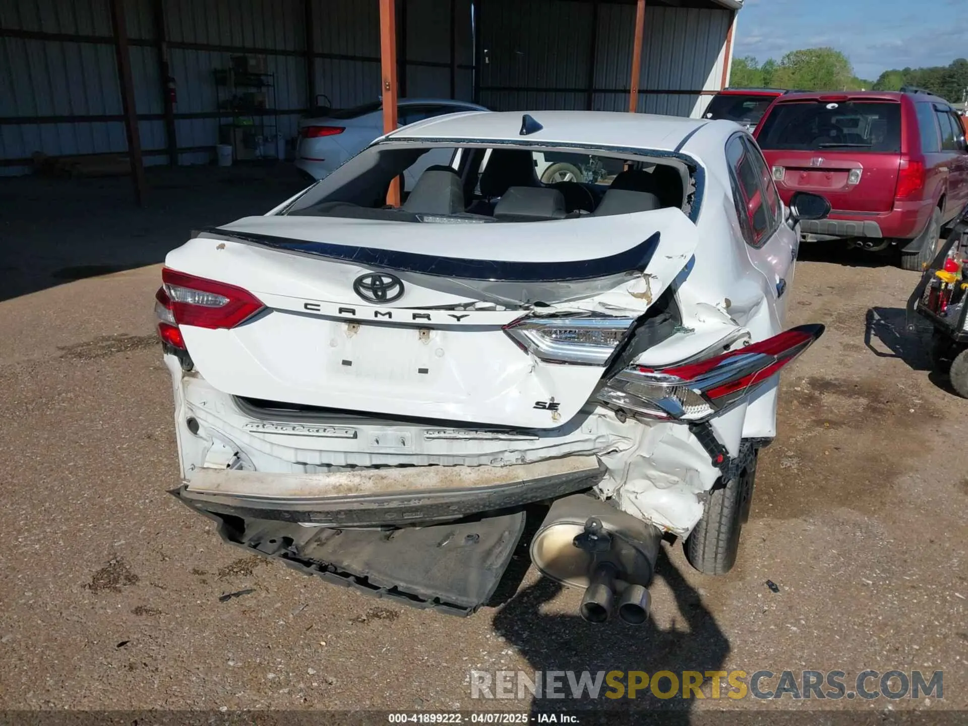 6 fotografías del automóvil dañado 4T1B11HK0KU276378 TOYOTA CAMRY 2019