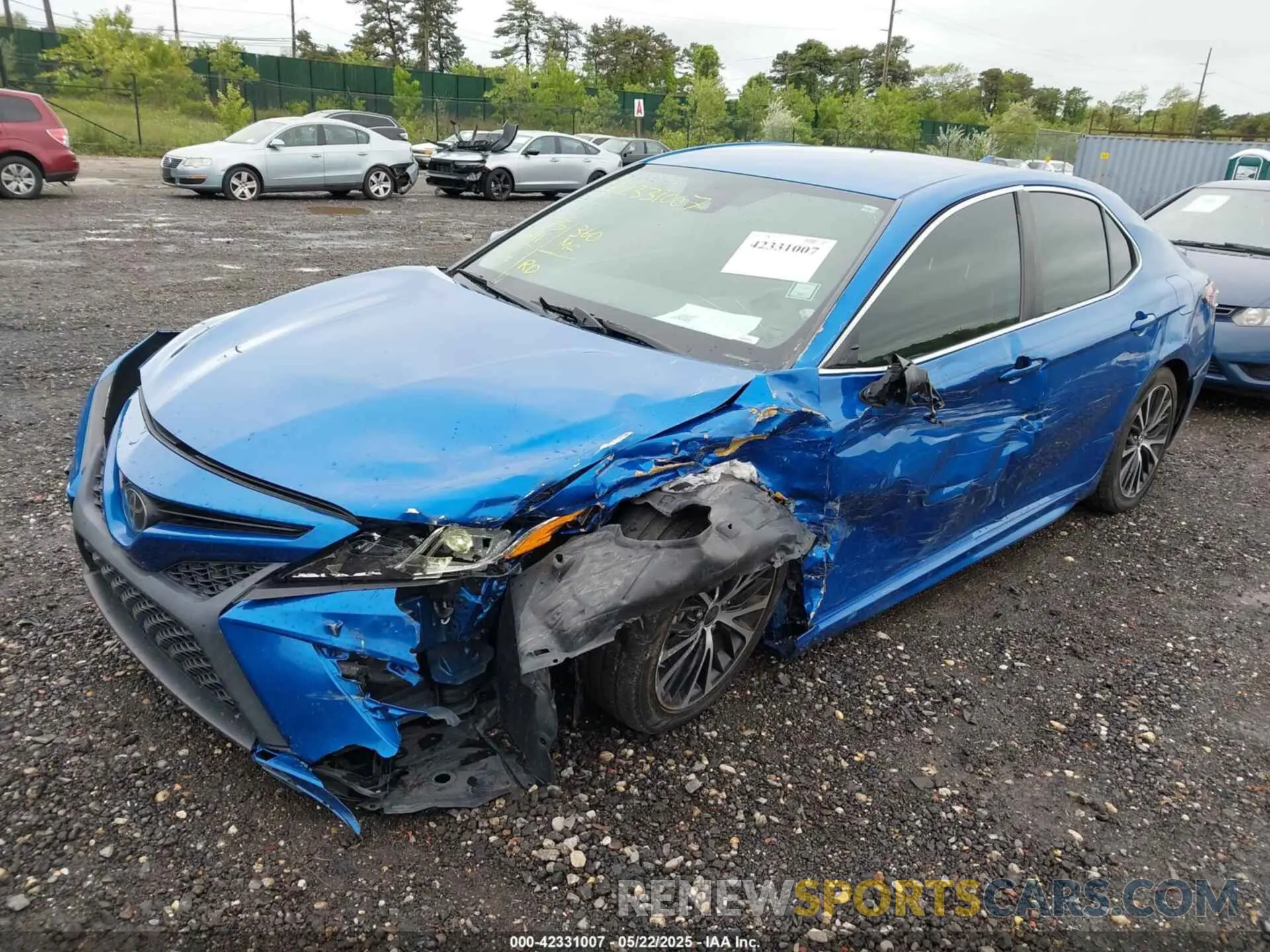 2 fotografías del automóvil dañado 4T1B11HK0KU278079 TOYOTA CAMRY 2019