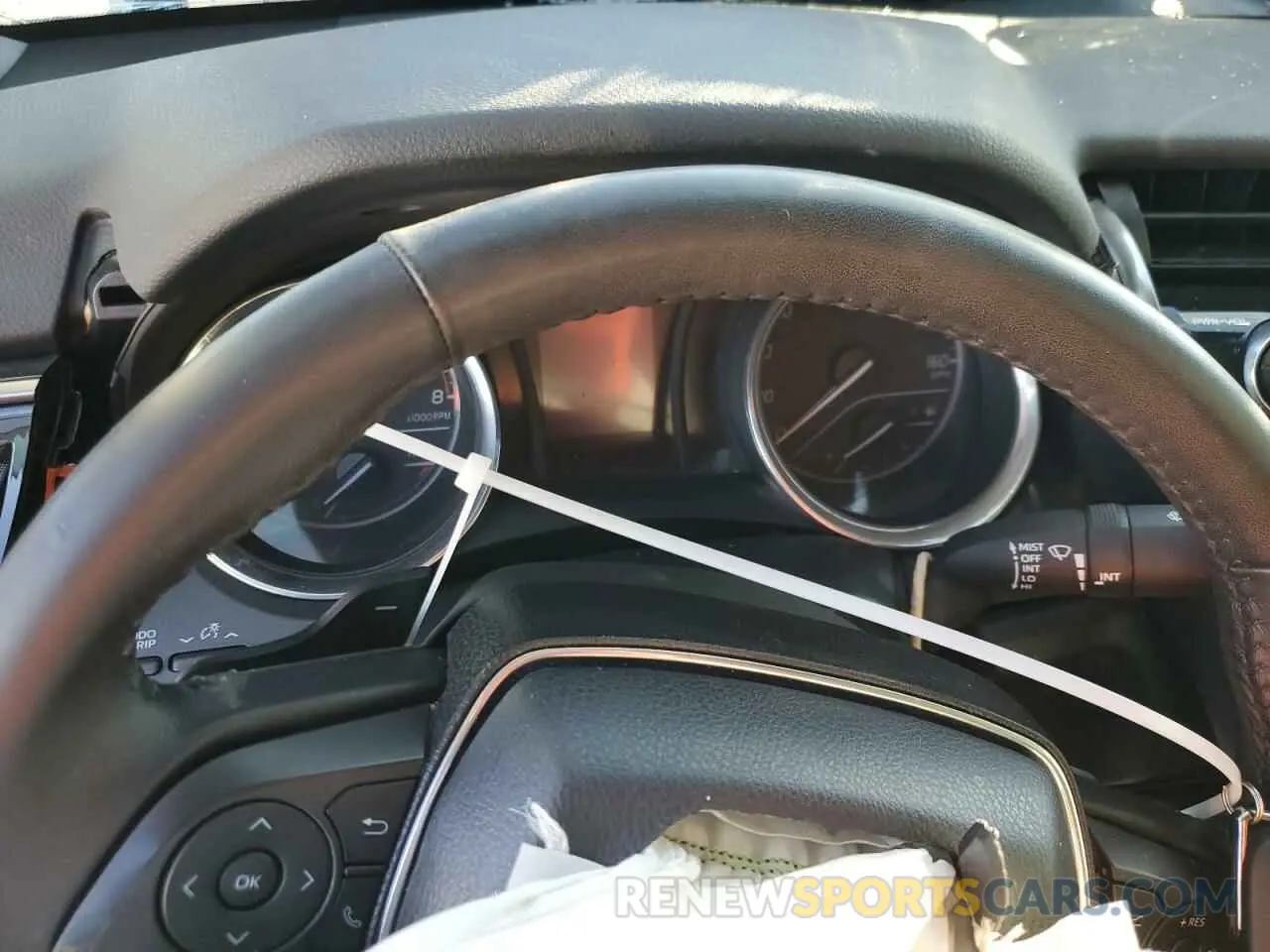 9 fotografías del automóvil dañado 4T1B11HK0KU294749 TOYOTA CAMRY 2019