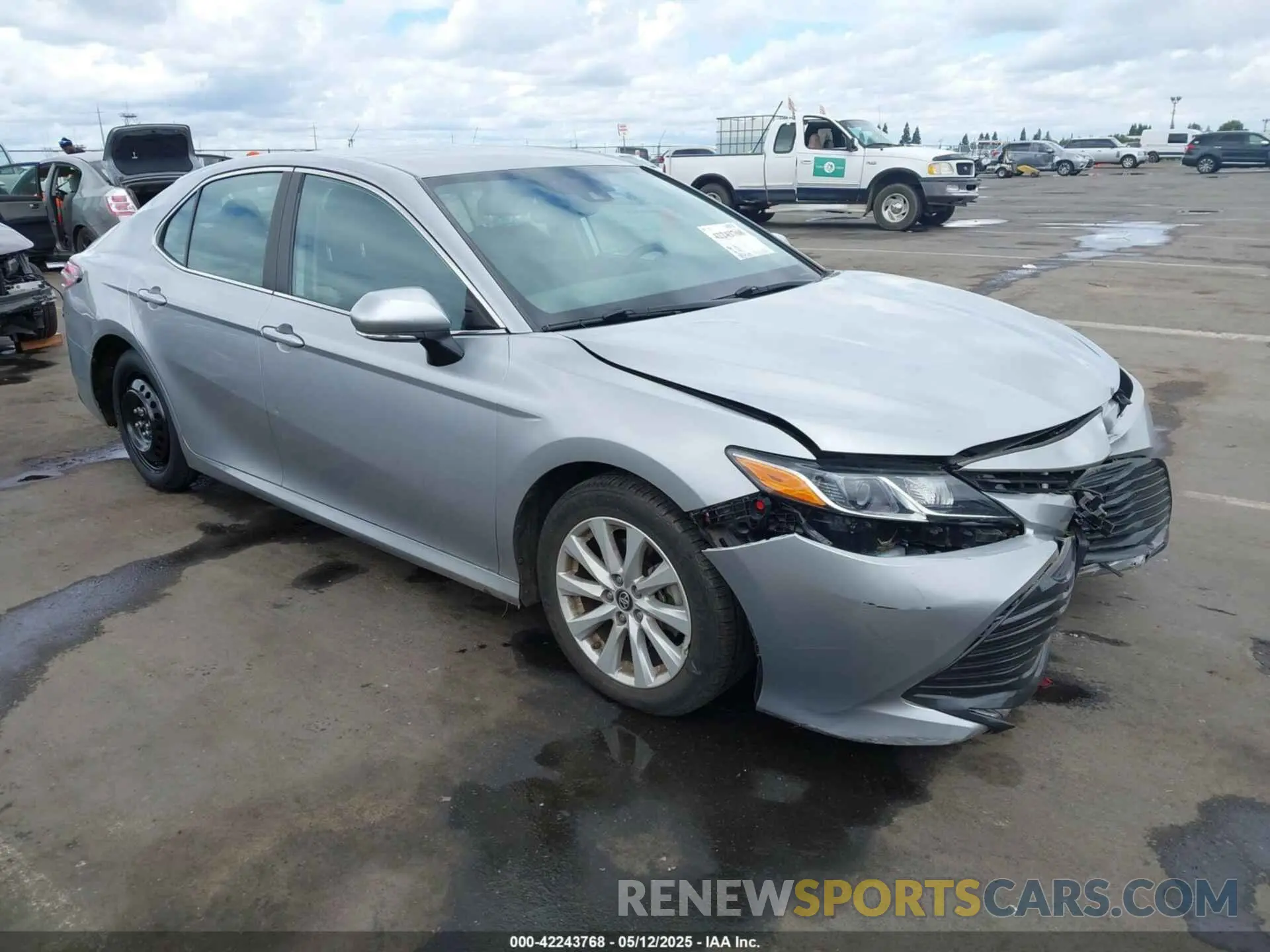 1 fotografías del automóvil dañado 4T1B11HK0KU297733 TOYOTA CAMRY 2019