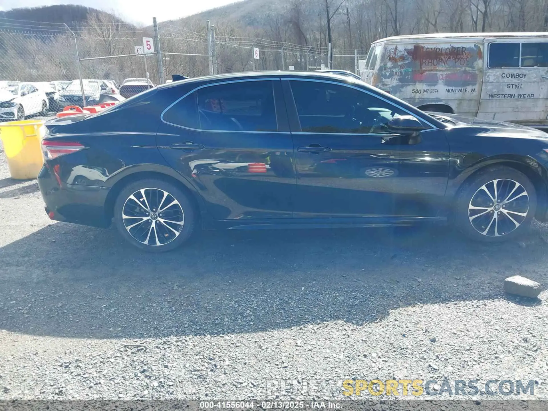 13 fotografías del automóvil dañado 4T1B11HK0KU691233 TOYOTA CAMRY 2019