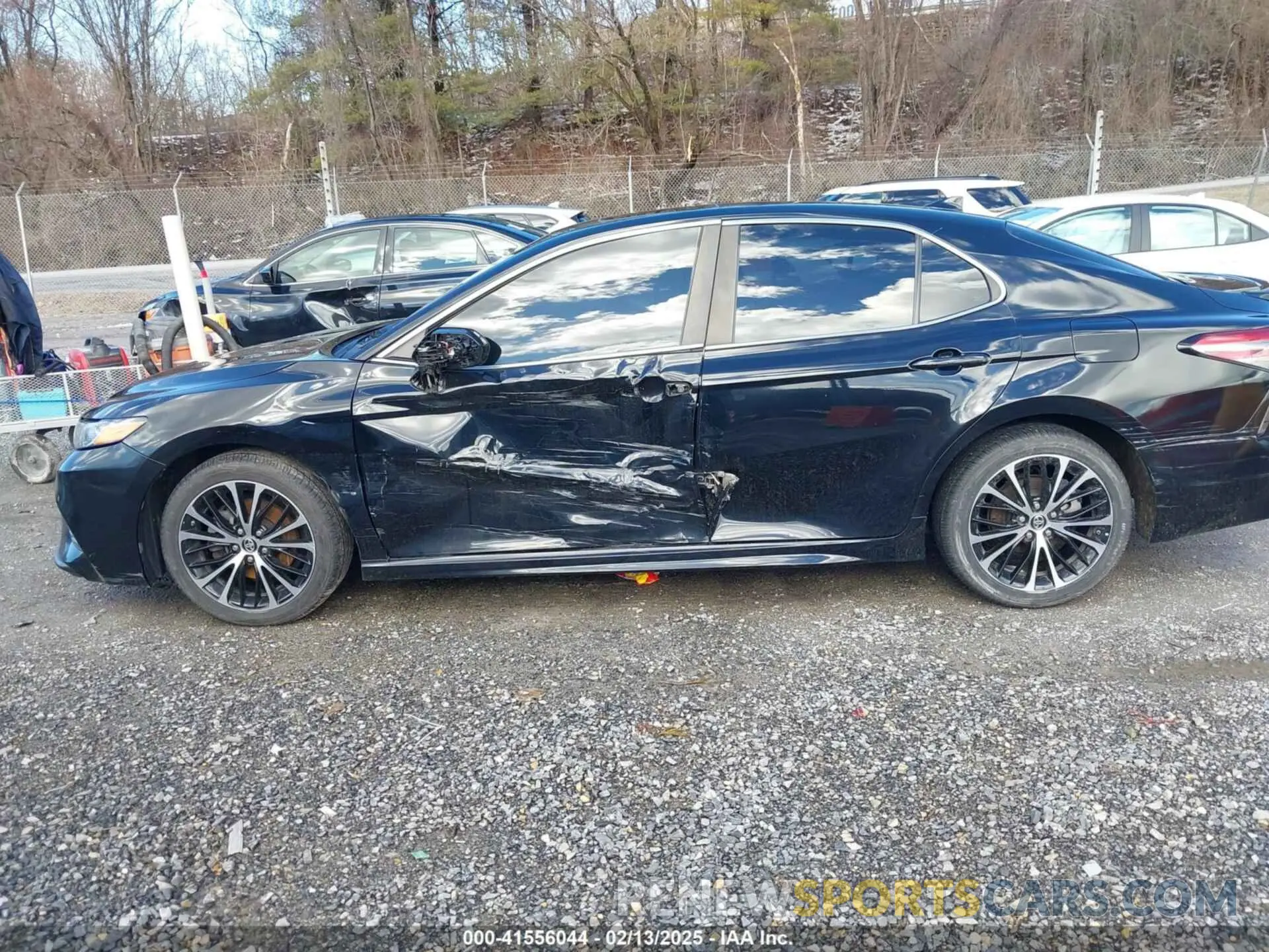 14 fotografías del automóvil dañado 4T1B11HK0KU691233 TOYOTA CAMRY 2019