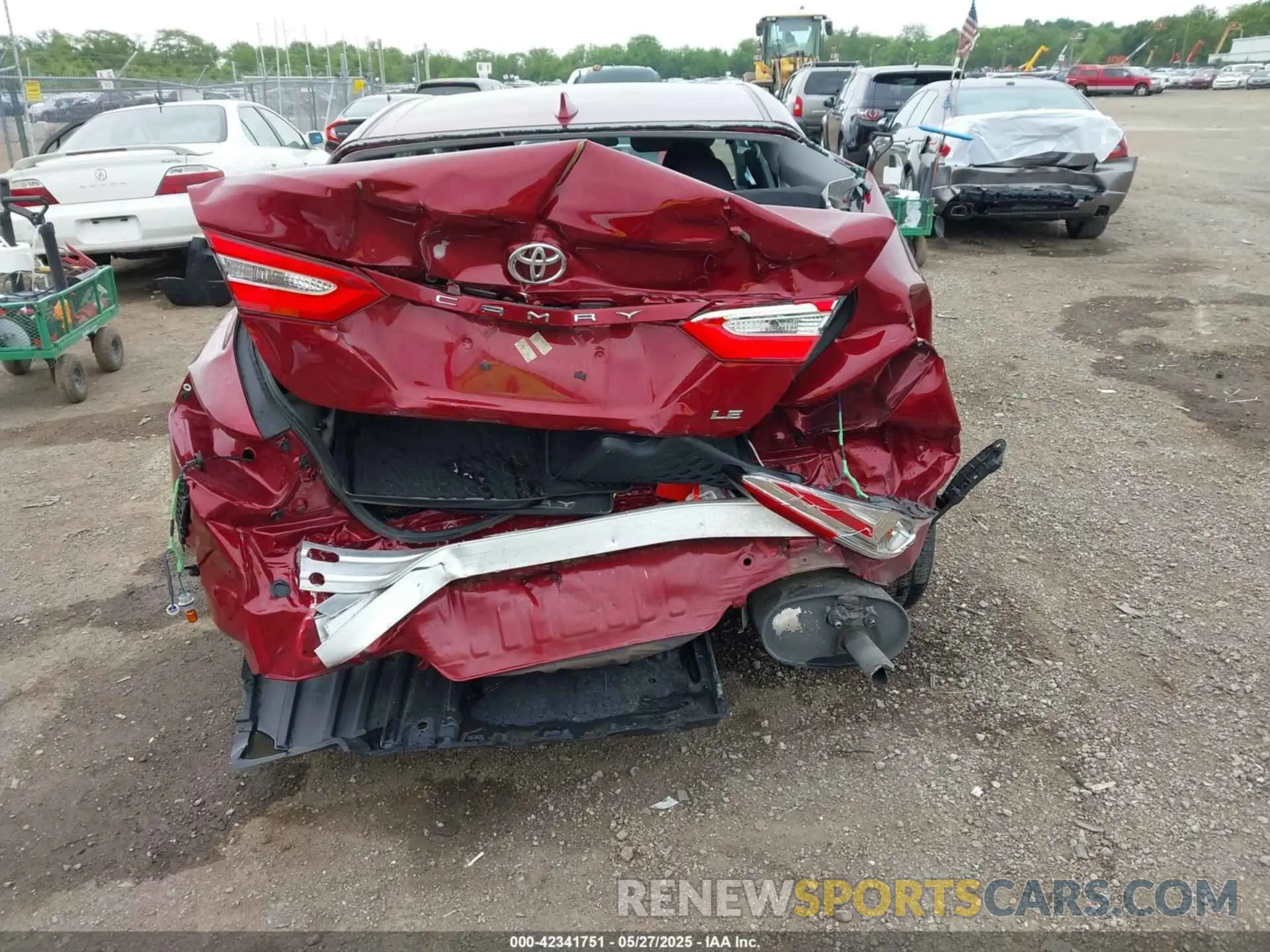 18 fotografías del automóvil dañado 4T1B11HK0KU701422 TOYOTA CAMRY 2019