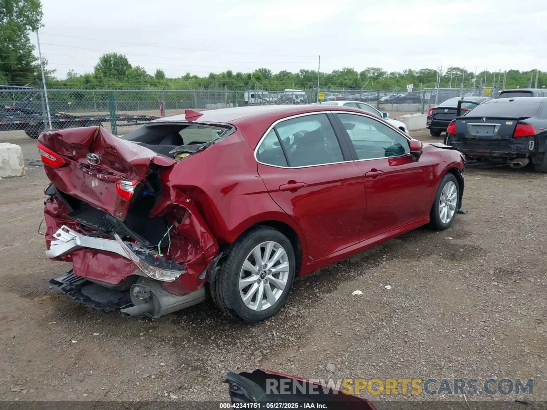 4 fotografías del automóvil dañado 4T1B11HK0KU701422 TOYOTA CAMRY 2019