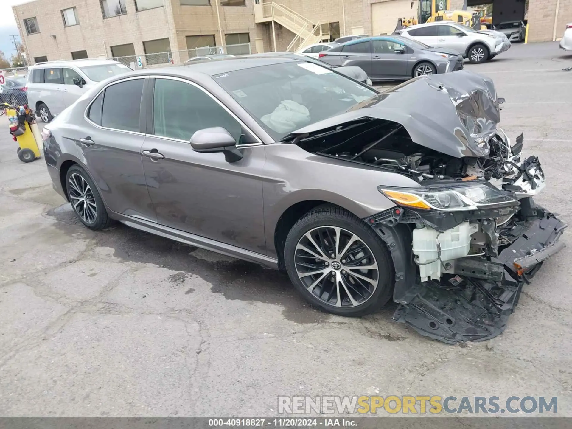 1 fotografías del automóvil dañado 4T1B11HK0KU714011 TOYOTA CAMRY 2019