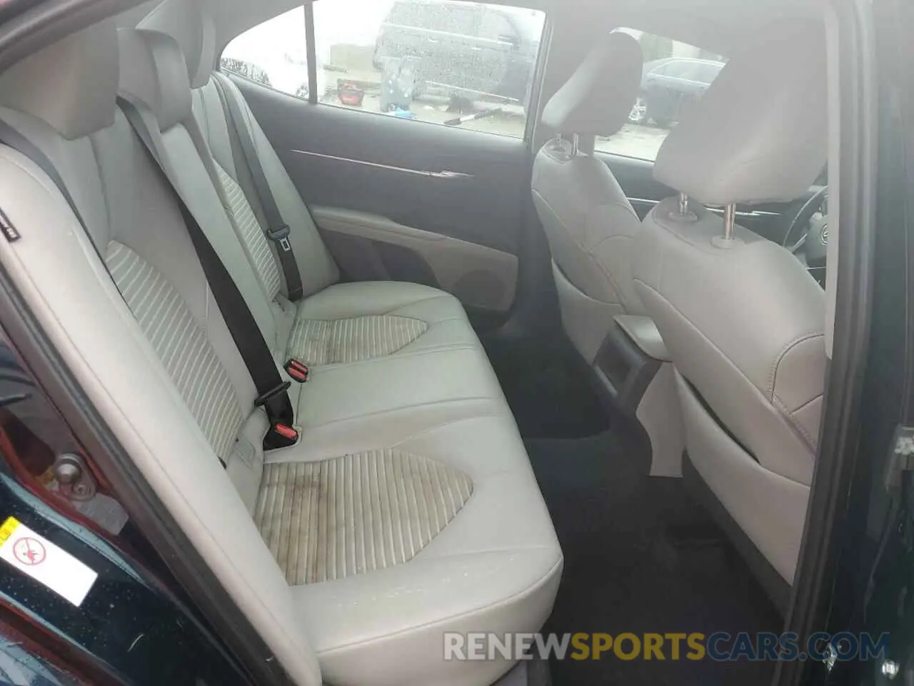 10 fotografías del automóvil dañado 4T1B11HK0KU714462 TOYOTA CAMRY 2019