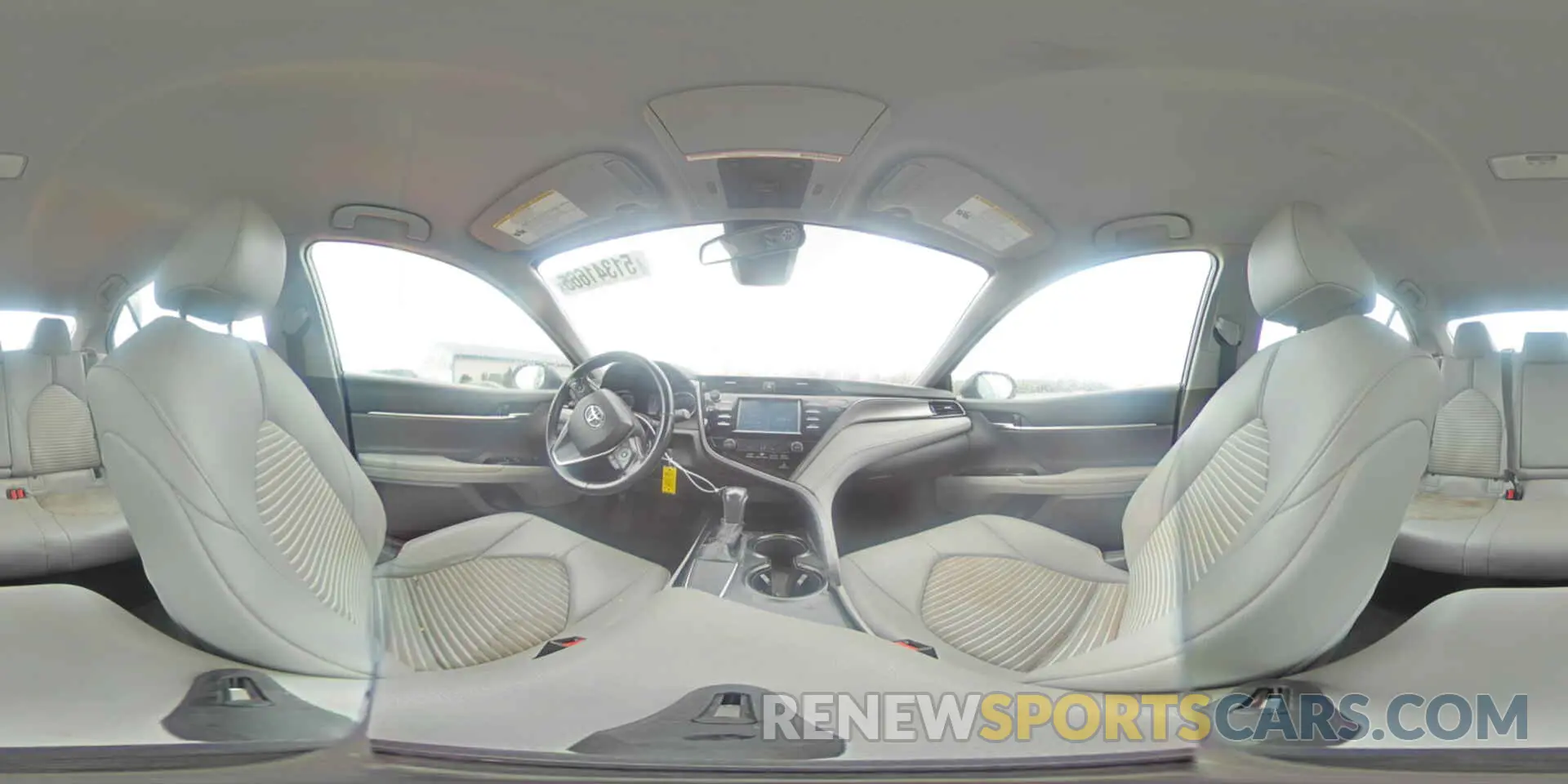 15 fotografías del automóvil dañado 4T1B11HK0KU714462 TOYOTA CAMRY 2019