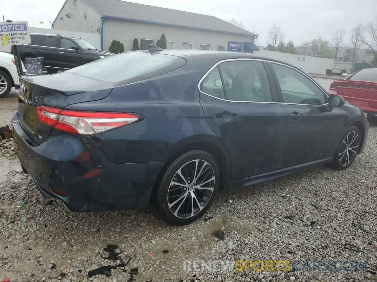 3 fotografías del automóvil dañado 4T1B11HK0KU714462 TOYOTA CAMRY 2019