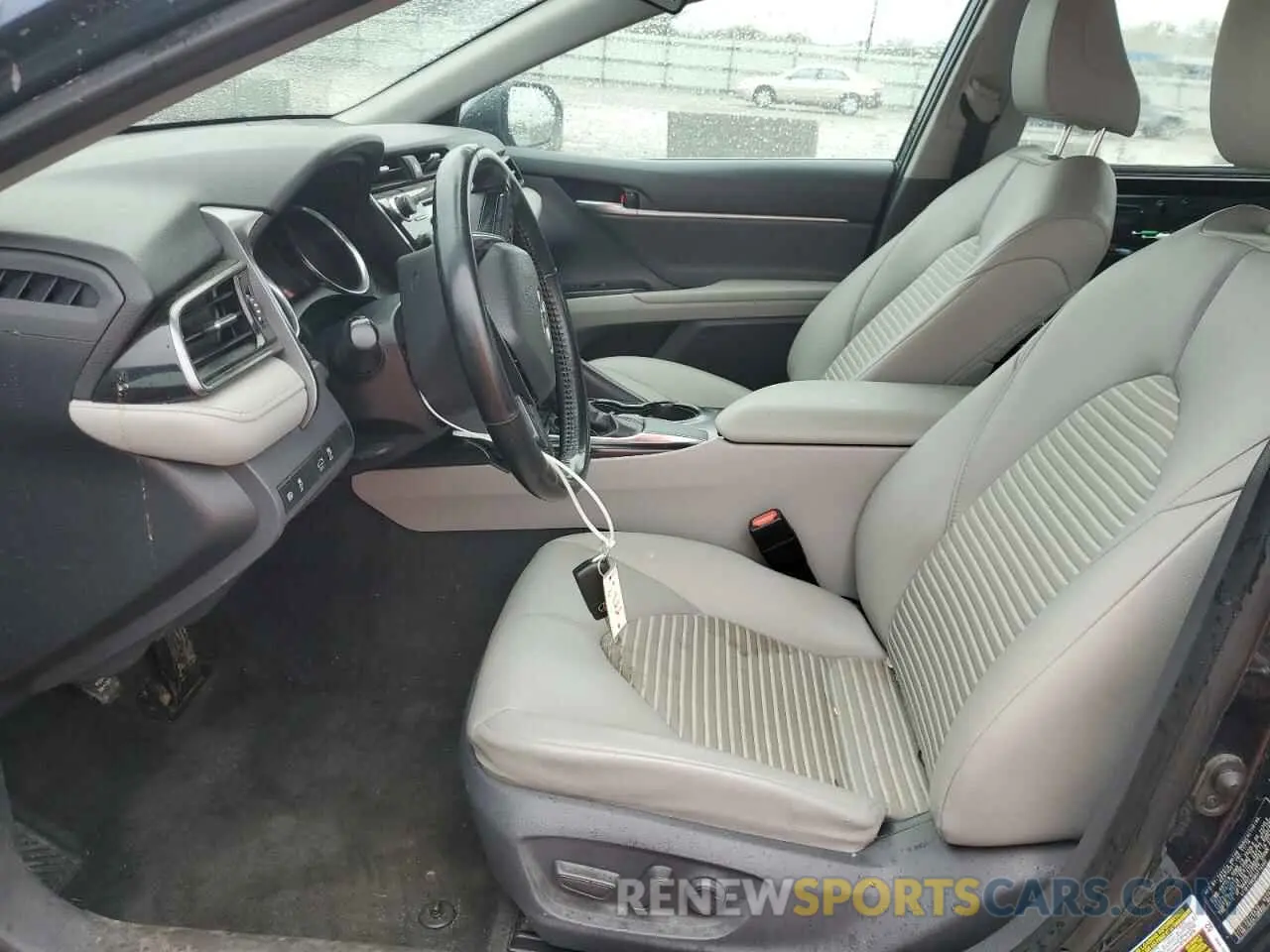 7 fotografías del automóvil dañado 4T1B11HK0KU714462 TOYOTA CAMRY 2019