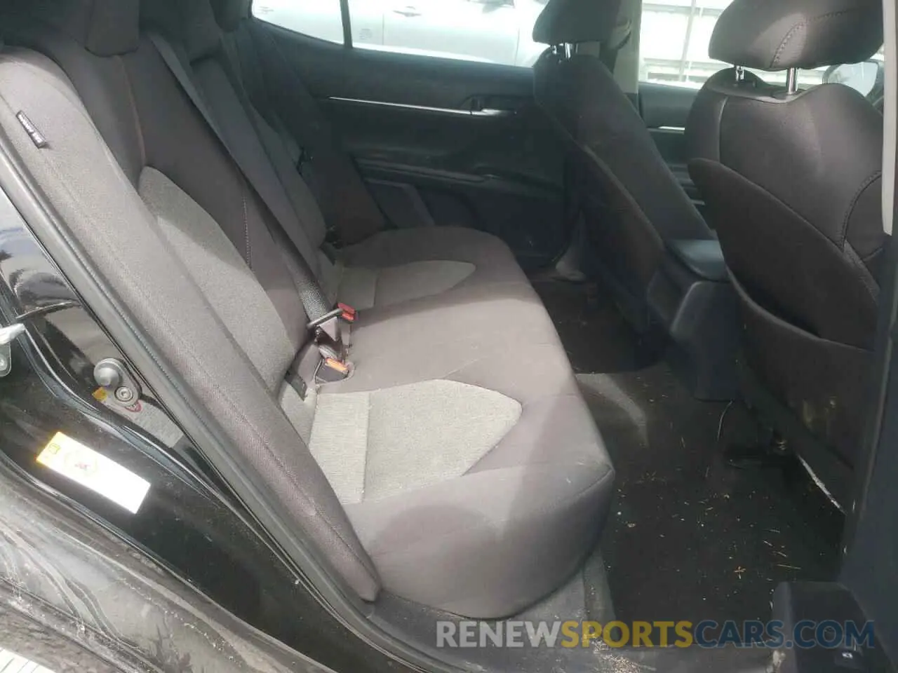 6 fotografías del automóvil dañado 4T1B11HK0KU716003 TOYOTA CAMRY 2019