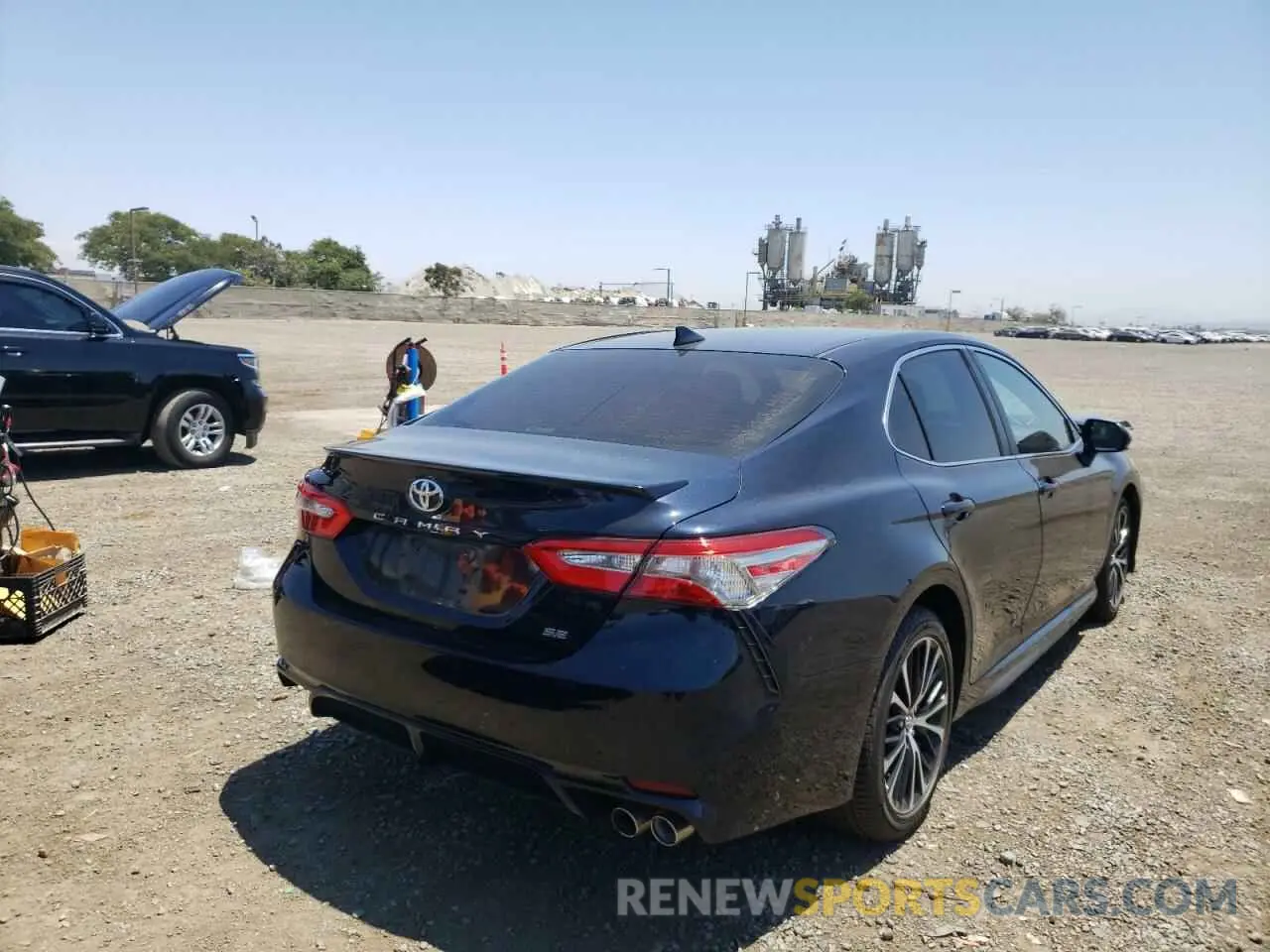 4 fotografías del automóvil dañado 4T1B11HK0KU723467 TOYOTA CAMRY 2019