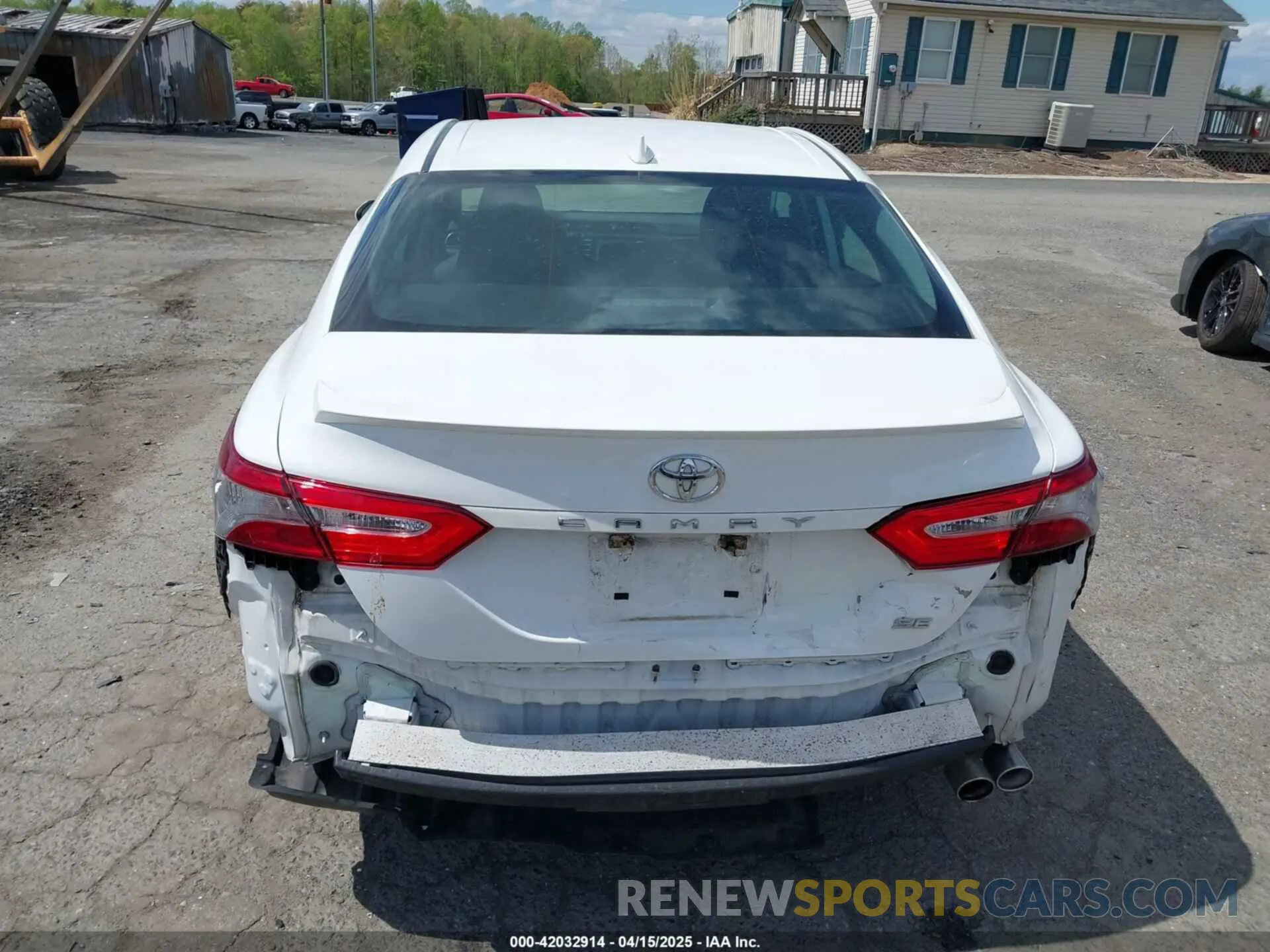 16 fotografías del automóvil dañado 4T1B11HK0KU754797 TOYOTA CAMRY 2019