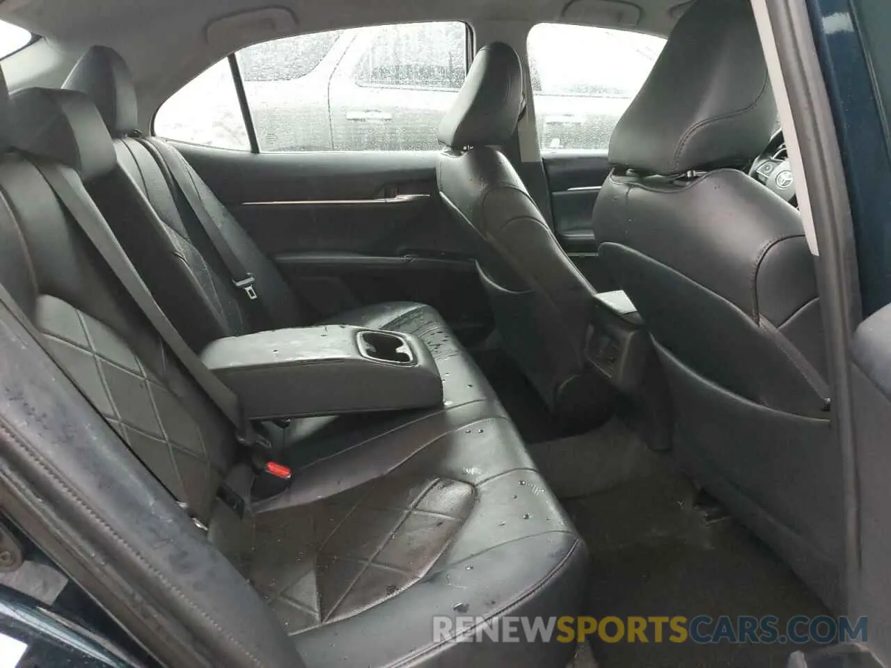 10 fotografías del automóvil dañado 4T1B11HK0KU767047 TOYOTA CAMRY 2019