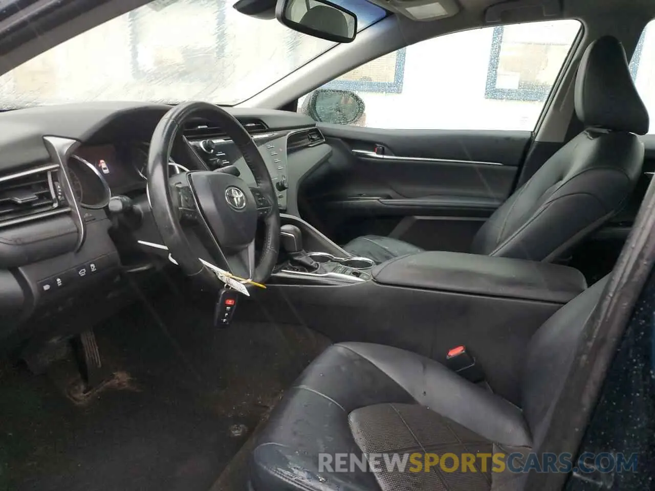 7 fotografías del automóvil dañado 4T1B11HK0KU767047 TOYOTA CAMRY 2019