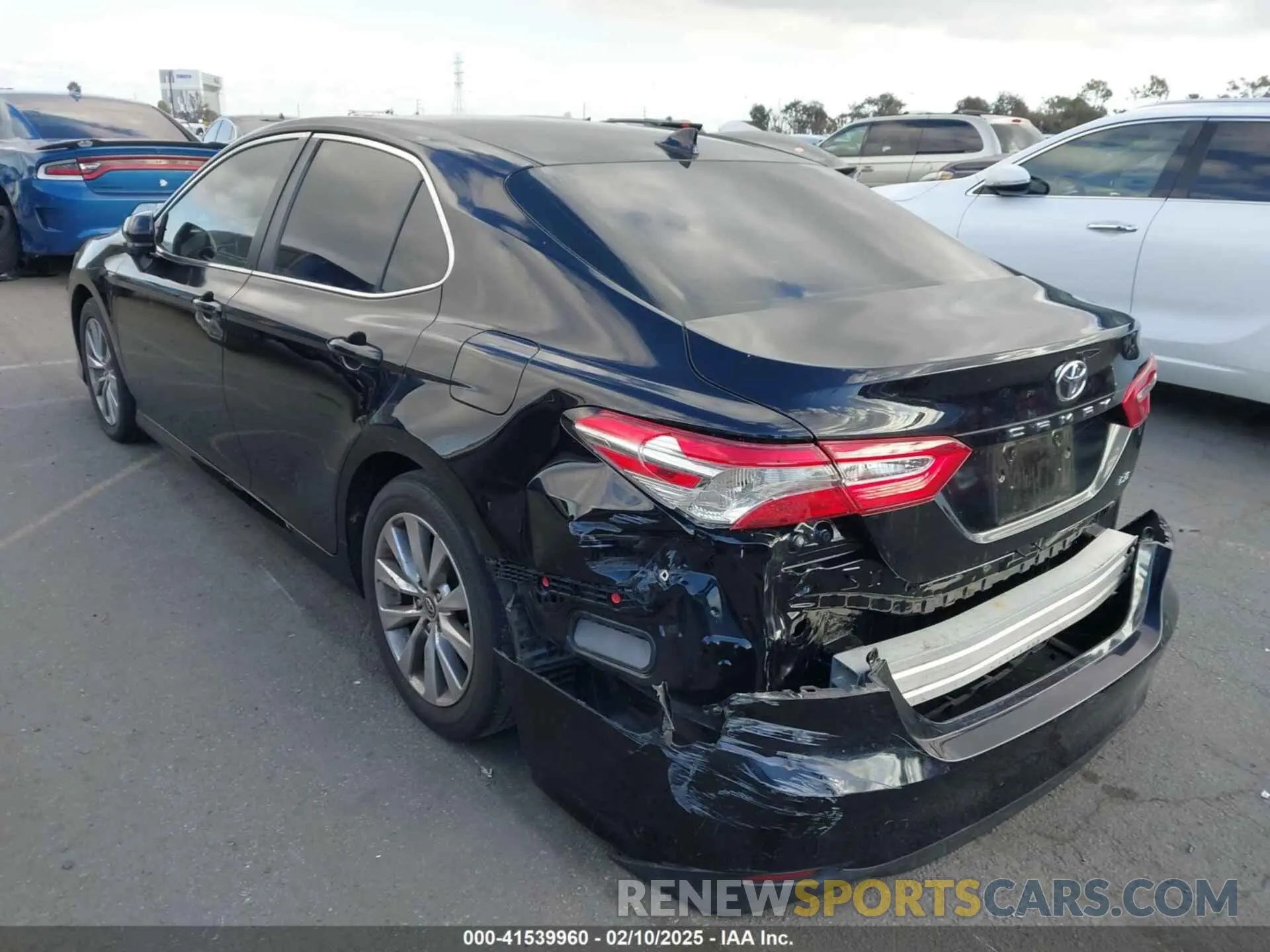 6 fotografías del automóvil dañado 4T1B11HK0KU767565 TOYOTA CAMRY 2019