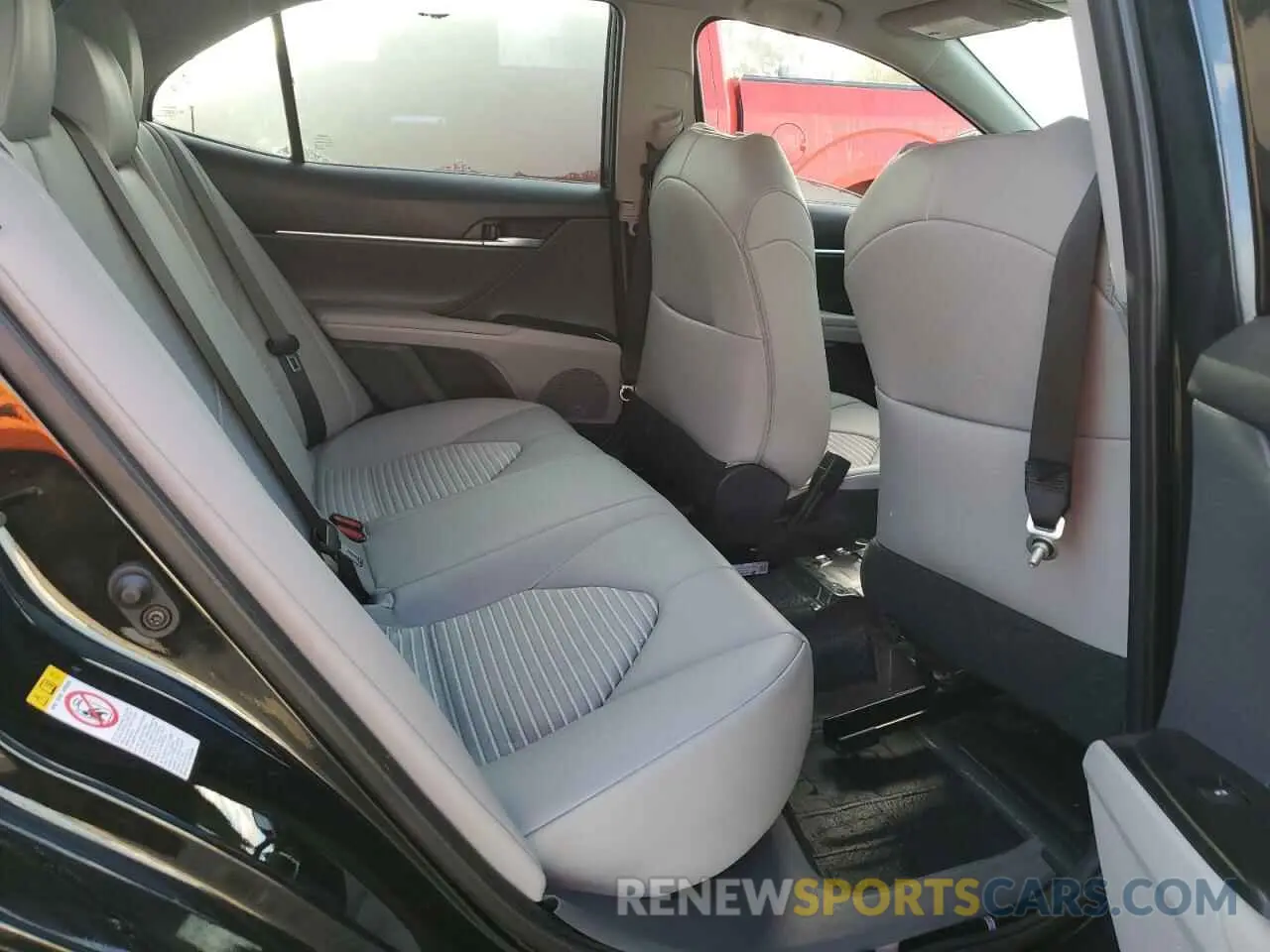 10 fotografías del automóvil dañado 4T1B11HK0KU776086 TOYOTA CAMRY 2019