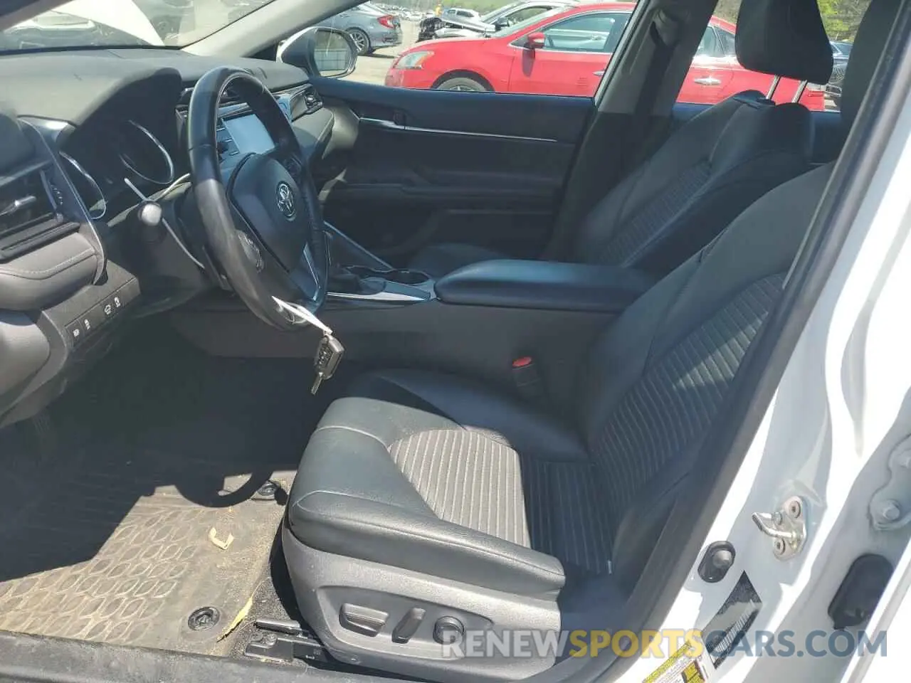 7 fotografías del automóvil dañado 4T1B11HK0KU779330 TOYOTA CAMRY 2019