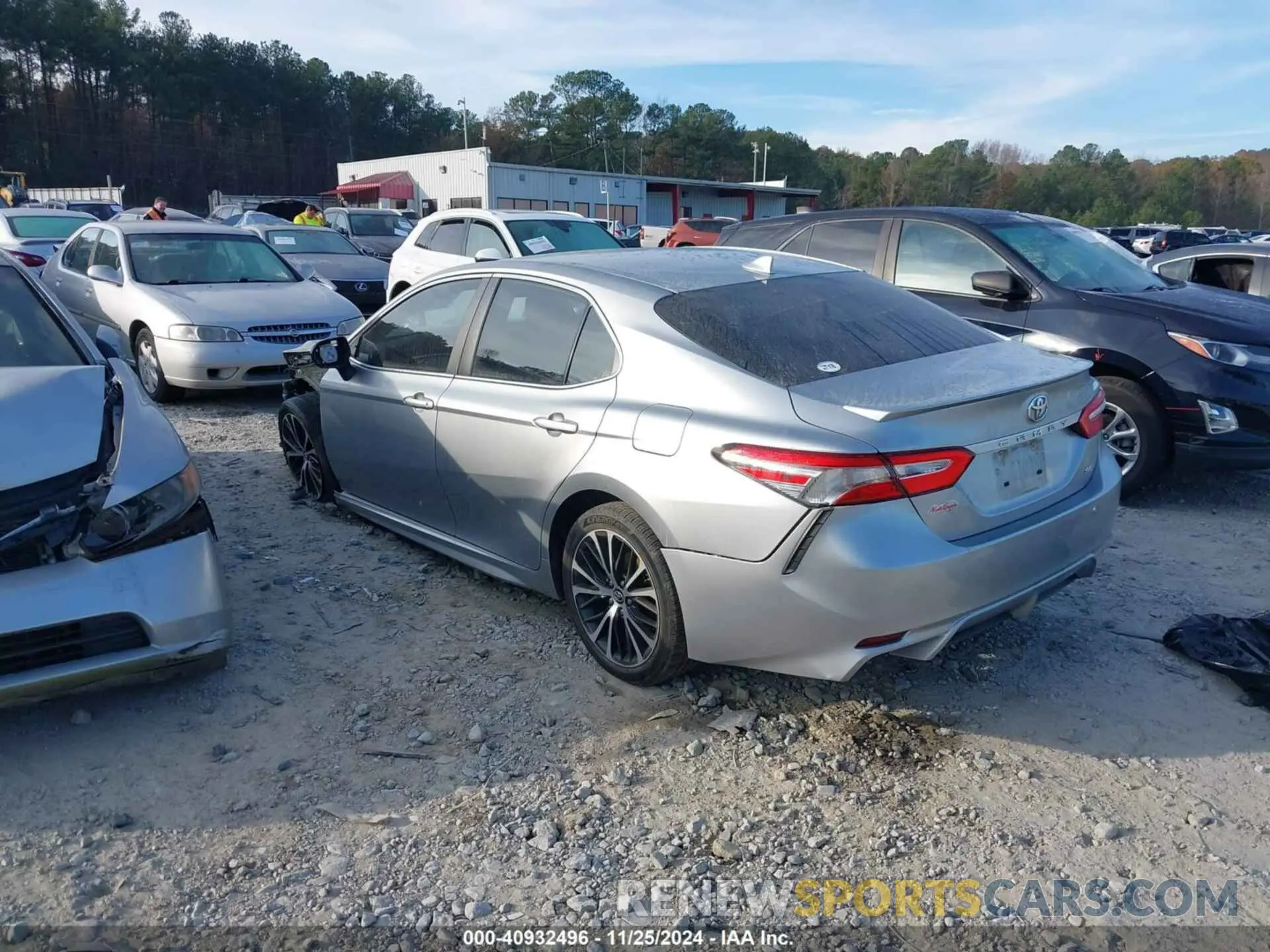 3 fotografías del automóvil dañado 4T1B11HK0KU785886 TOYOTA CAMRY 2019