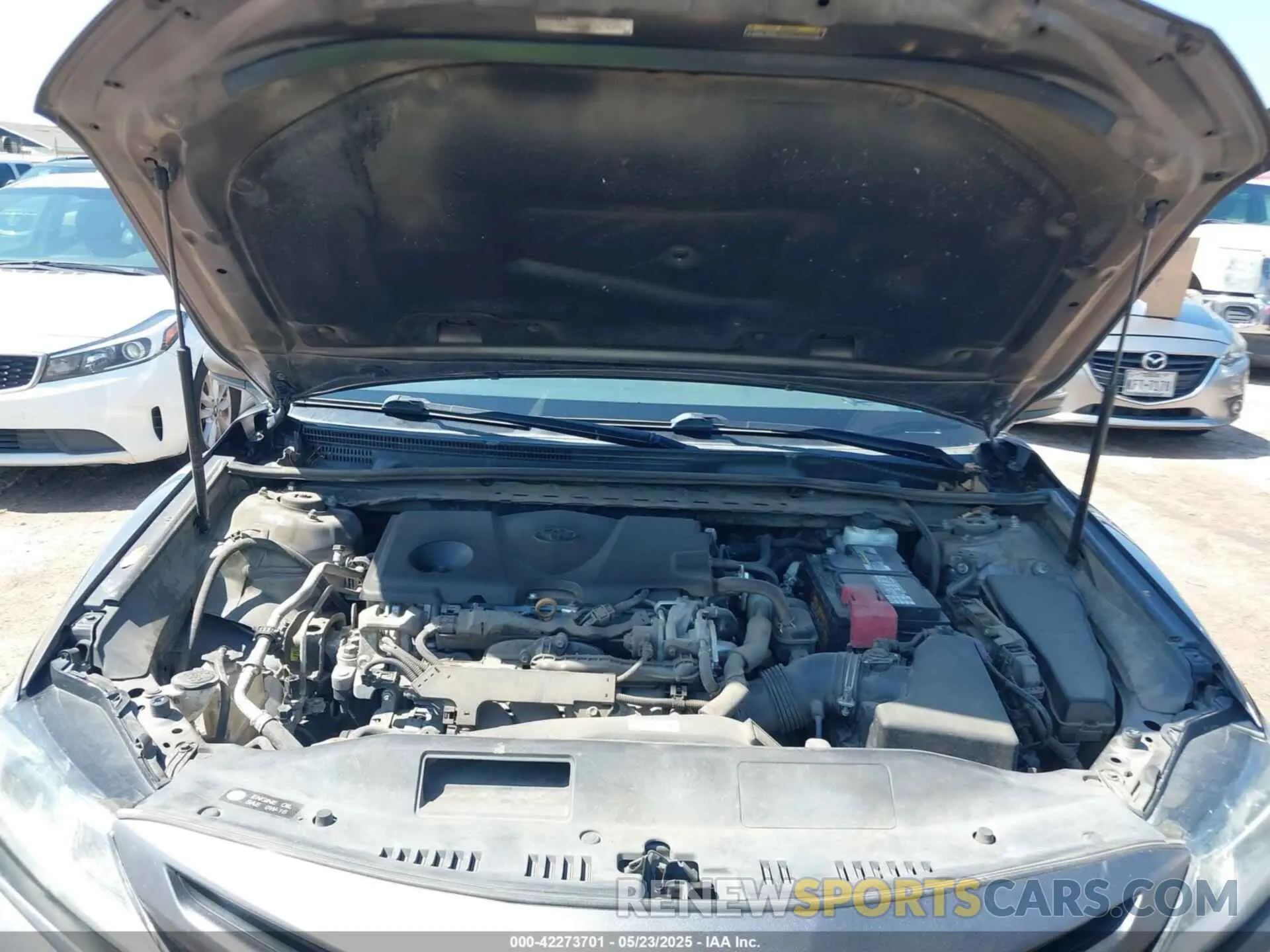 10 fotografías del automóvil dañado 4T1B11HK0KU787945 TOYOTA CAMRY 2019