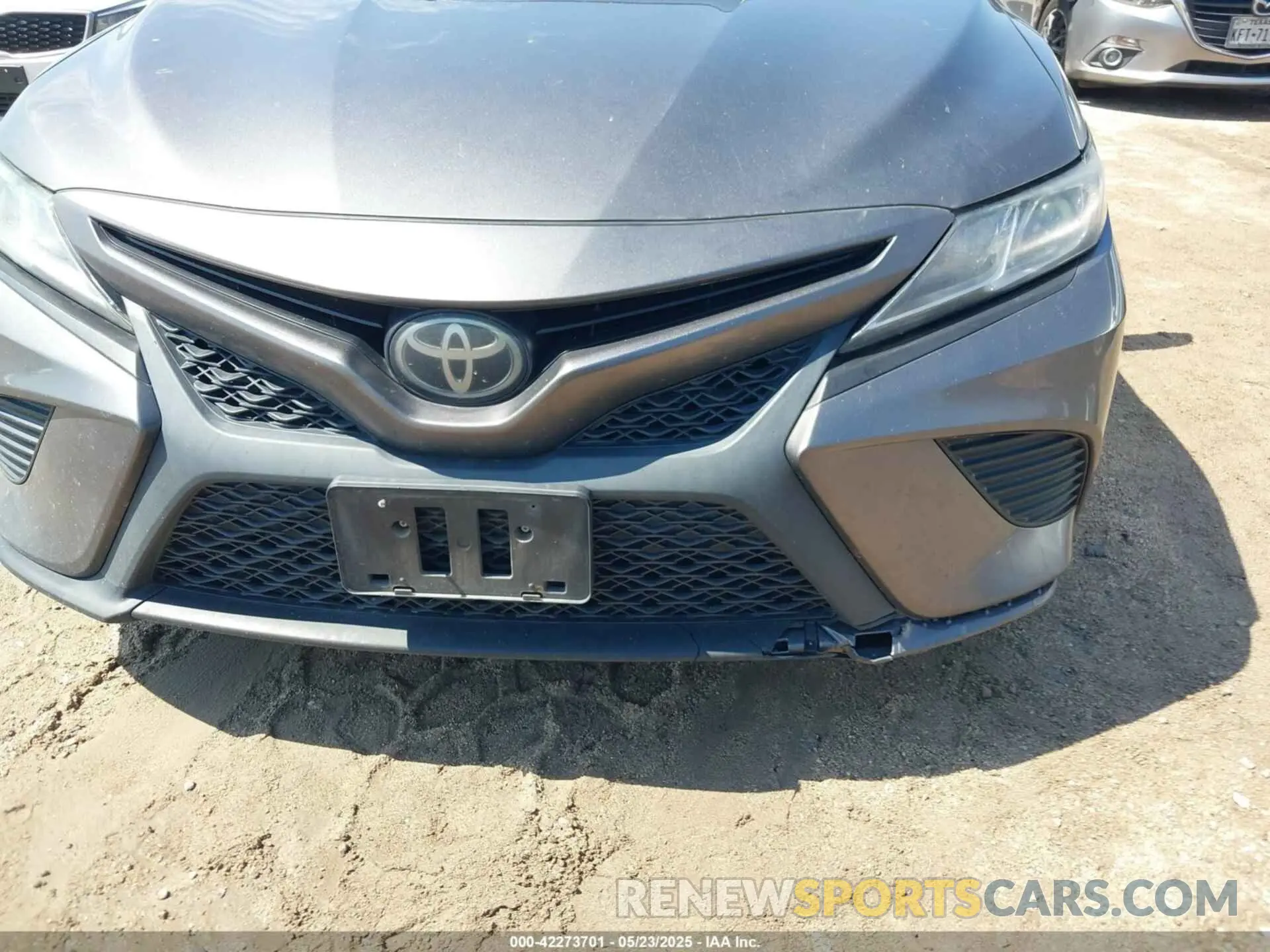 6 fotografías del automóvil dañado 4T1B11HK0KU787945 TOYOTA CAMRY 2019