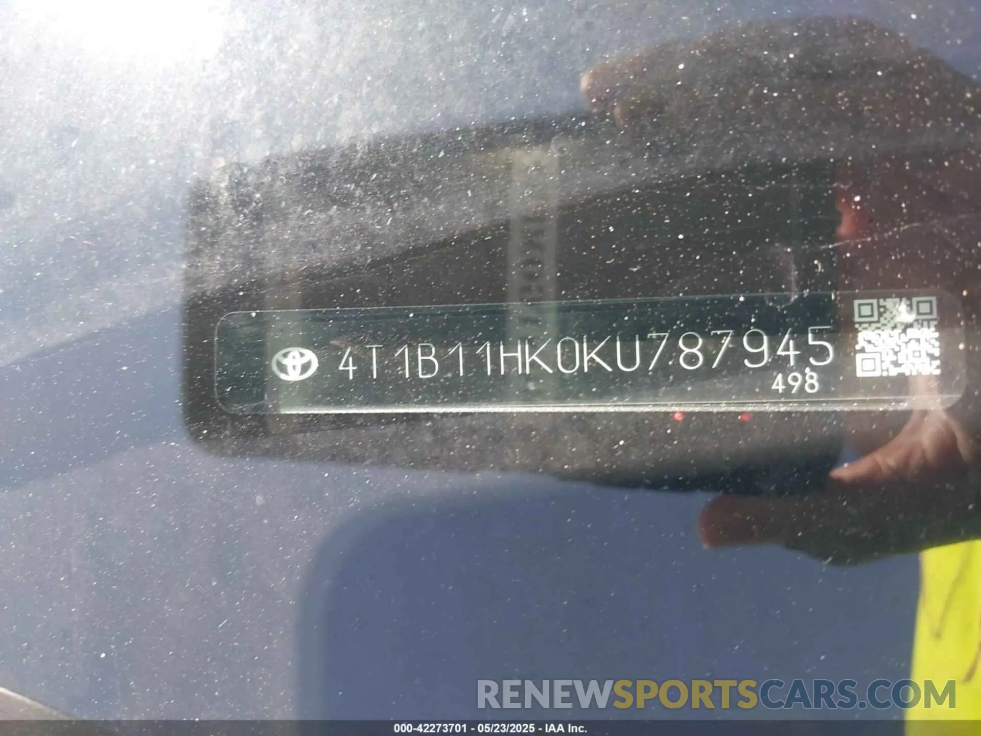 9 fotografías del automóvil dañado 4T1B11HK0KU787945 TOYOTA CAMRY 2019