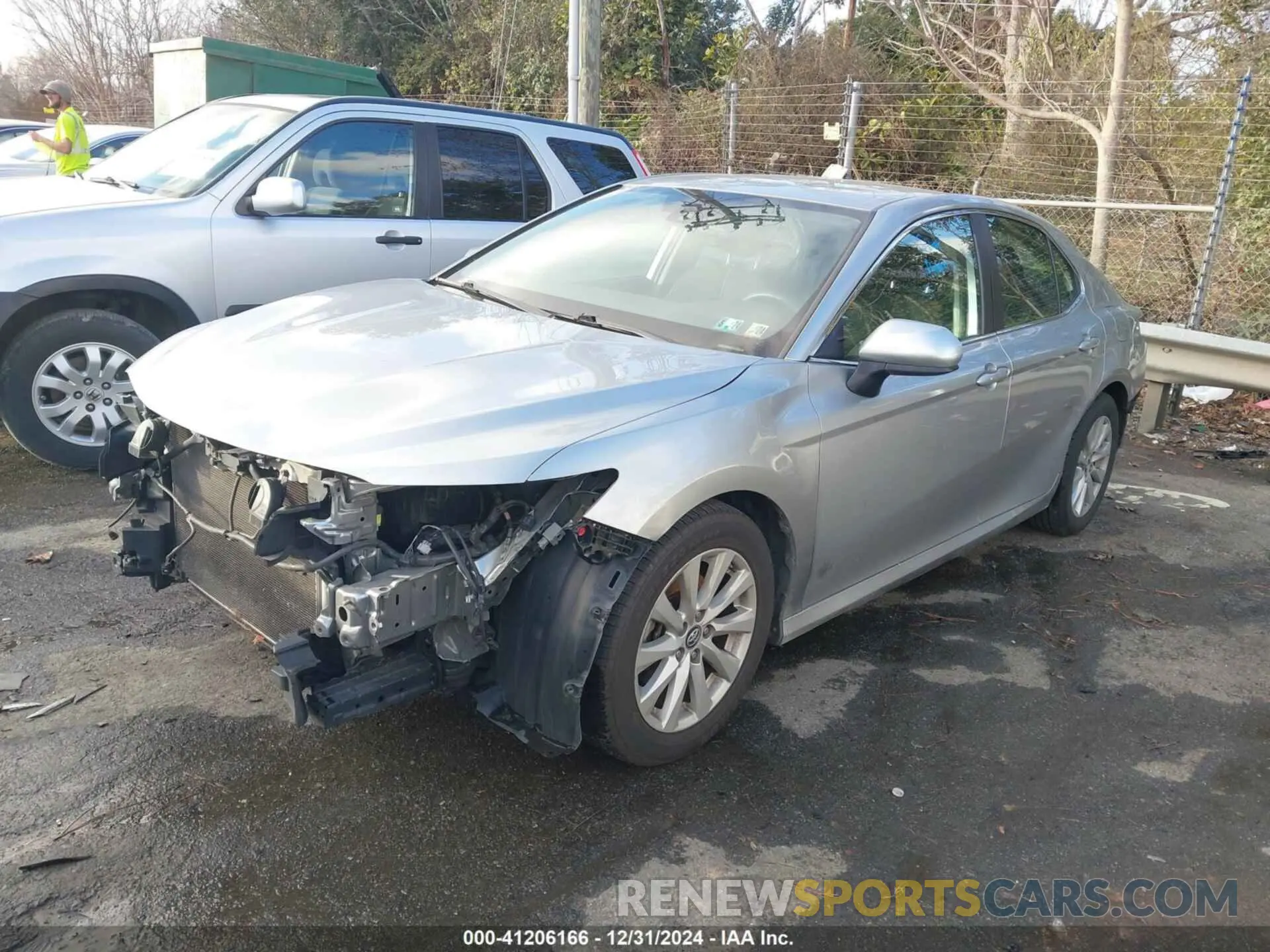 2 fotografías del automóvil dañado 4T1B11HK0KU791767 TOYOTA CAMRY 2019