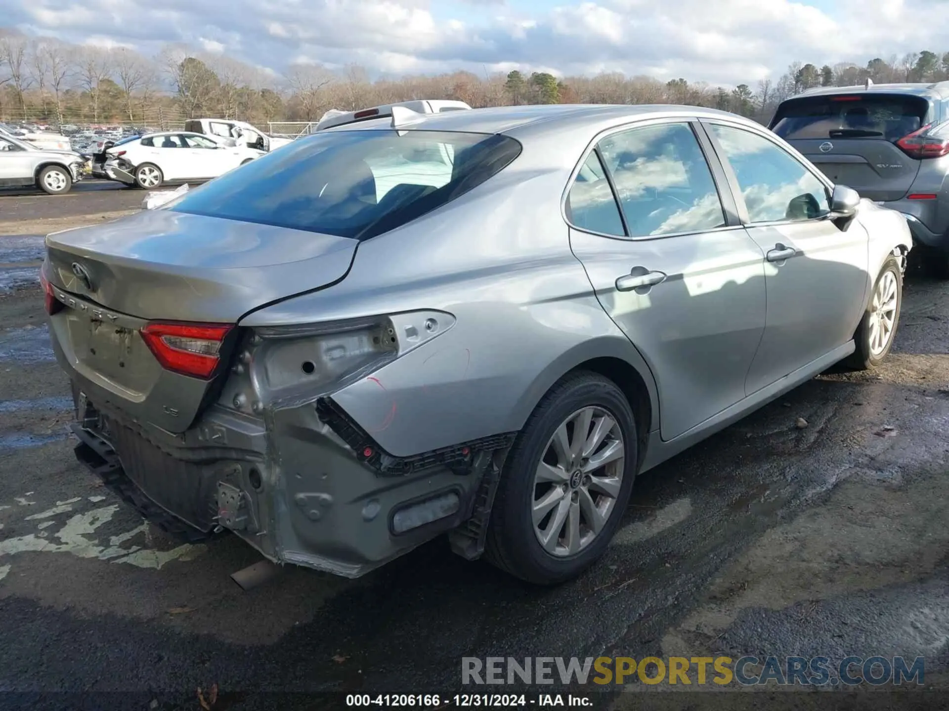 4 fotografías del automóvil dañado 4T1B11HK0KU791767 TOYOTA CAMRY 2019