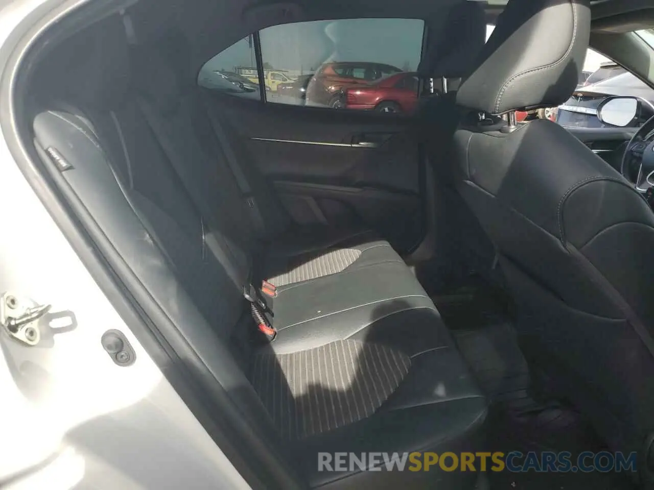 10 fotografías del automóvil dañado 4T1B11HK0KU793003 TOYOTA CAMRY 2019