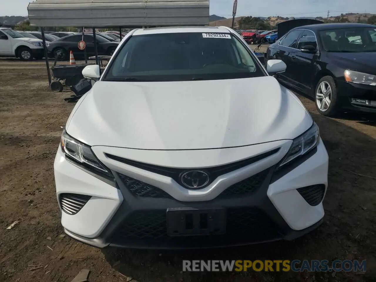 5 fotografías del automóvil dañado 4T1B11HK0KU793003 TOYOTA CAMRY 2019